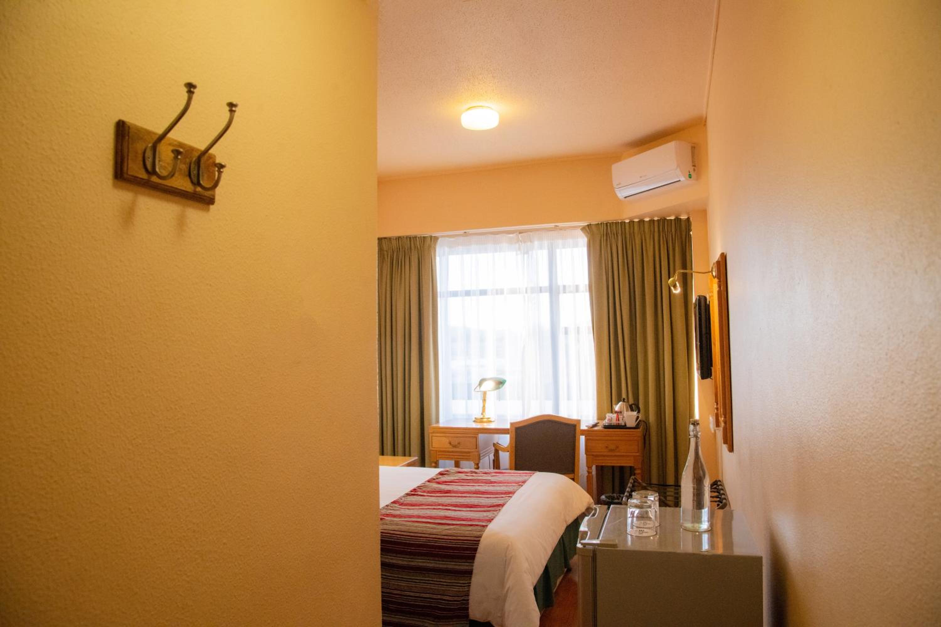 Standard Double Room photo 2
