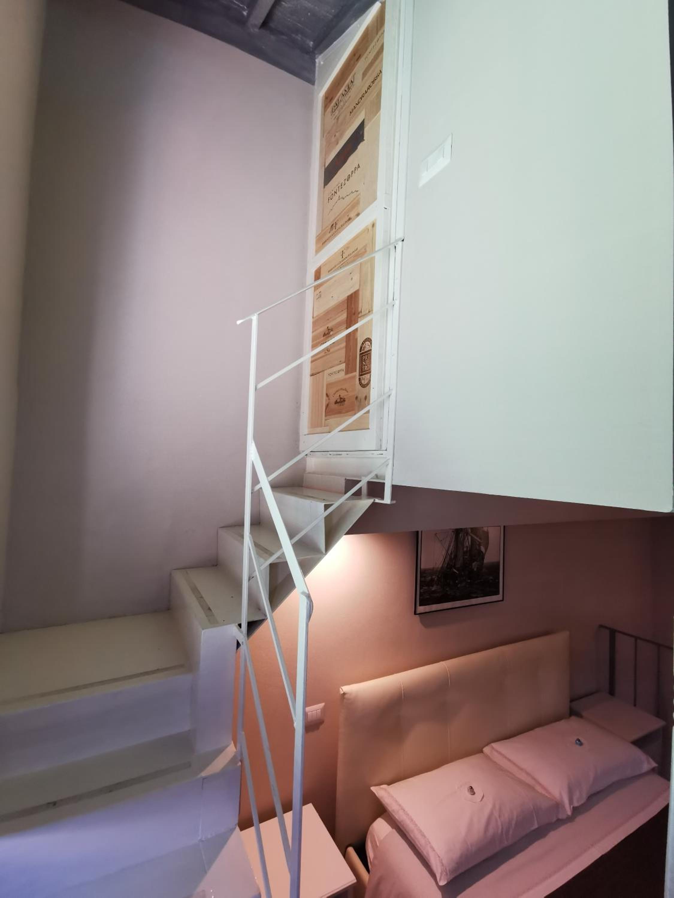 One-Bedroom Apartment - Photo 23