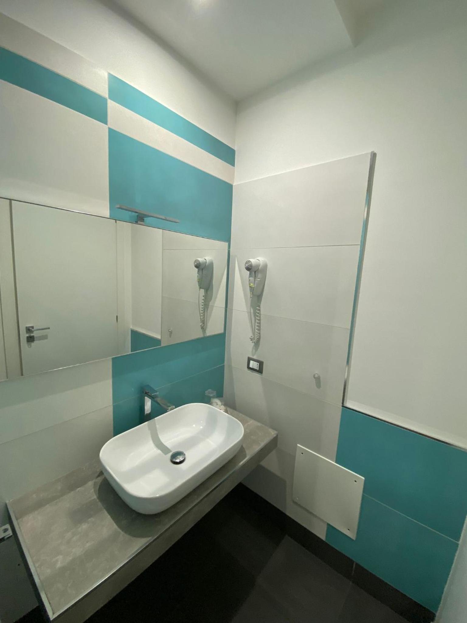 Double Room with Balcony photo 3
