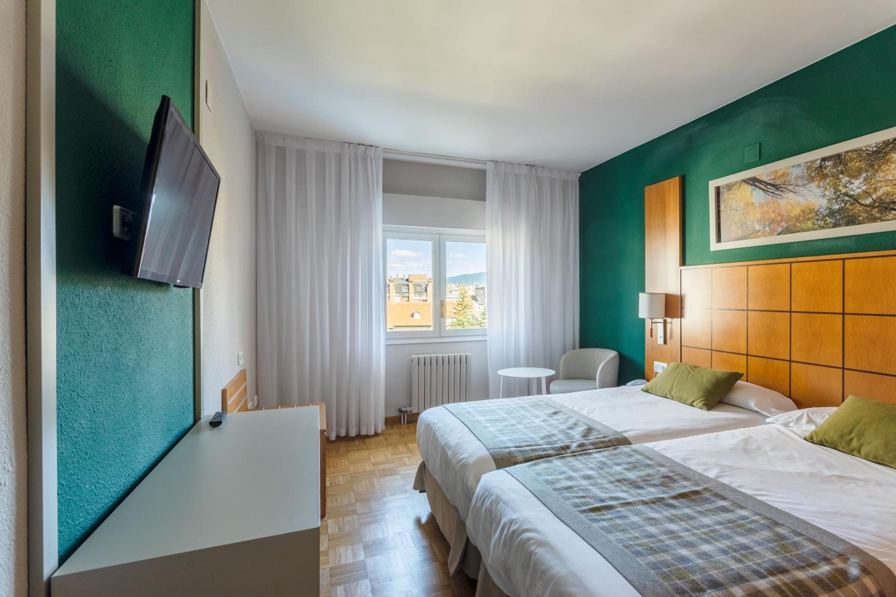 Twin Room - Photo 4