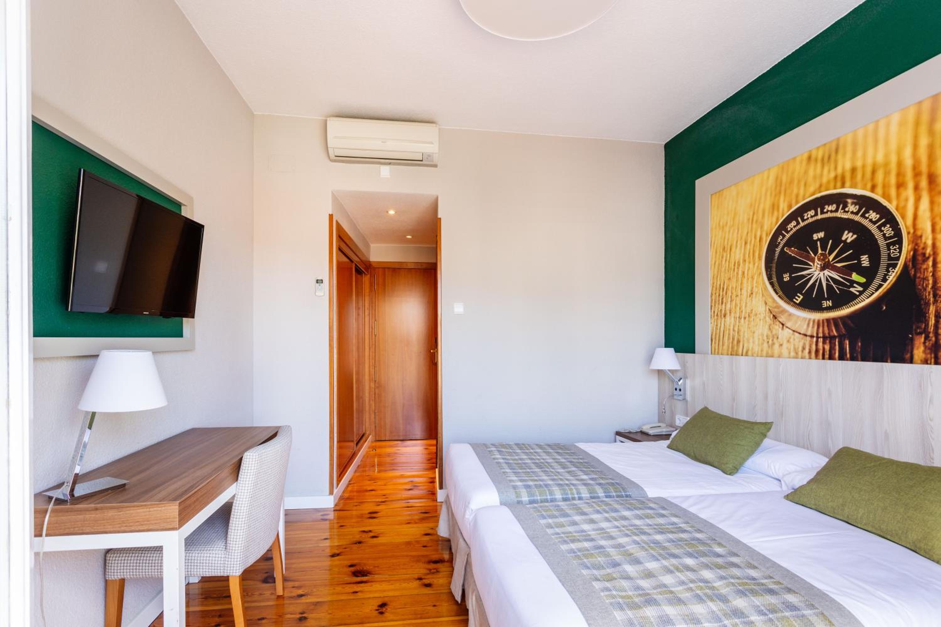 Classic Double Room - Photo 4