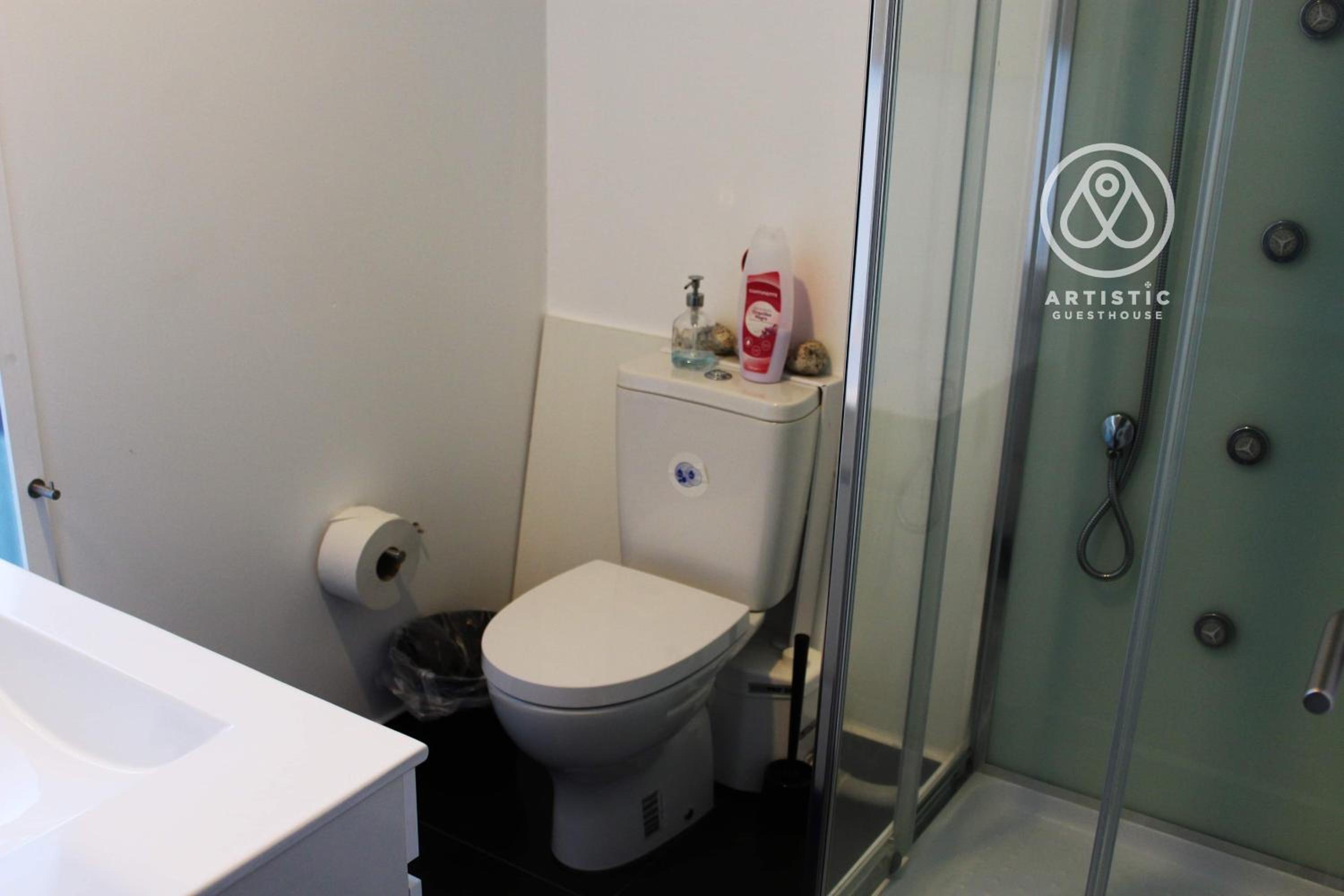 Double Room - Photo 4