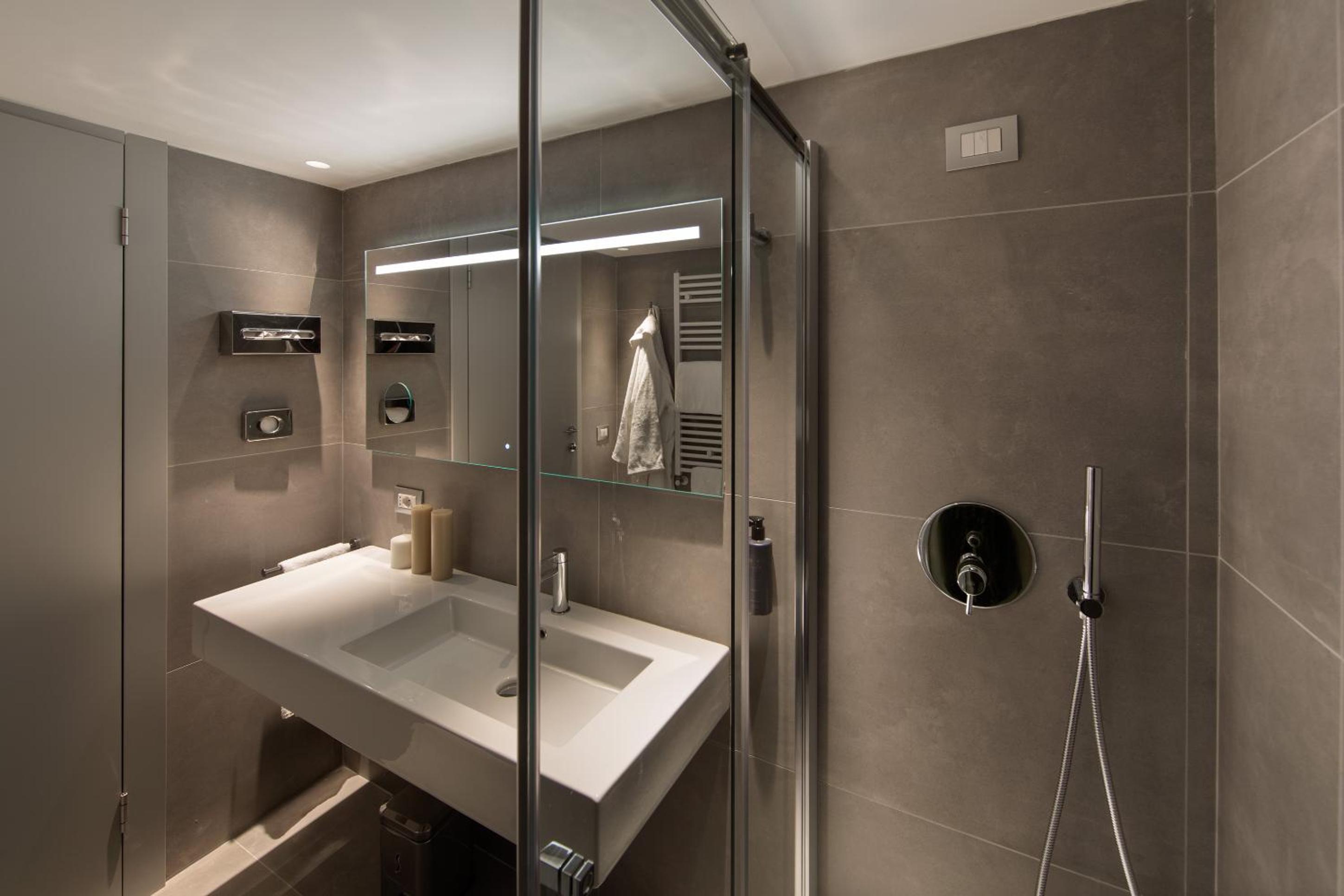Deluxe Triple Room photo 2