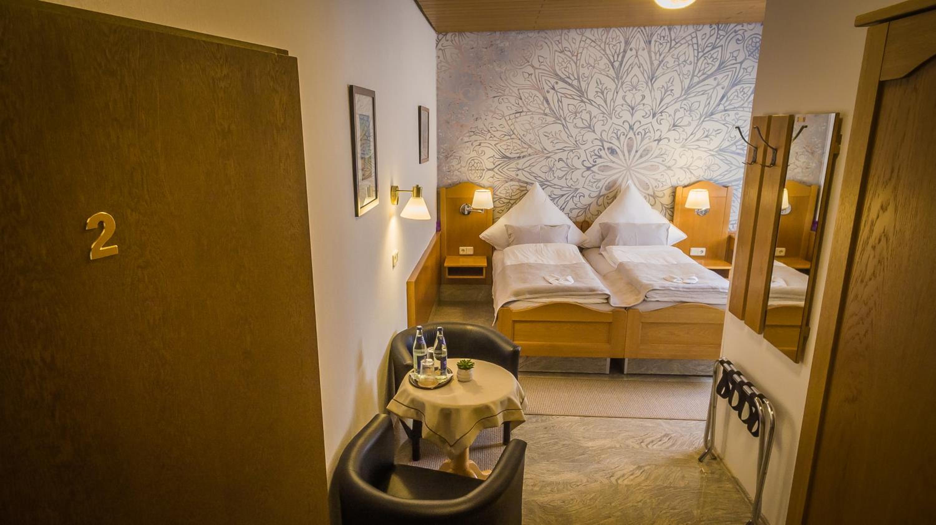 Deluxe Double or Twin Room photo 2