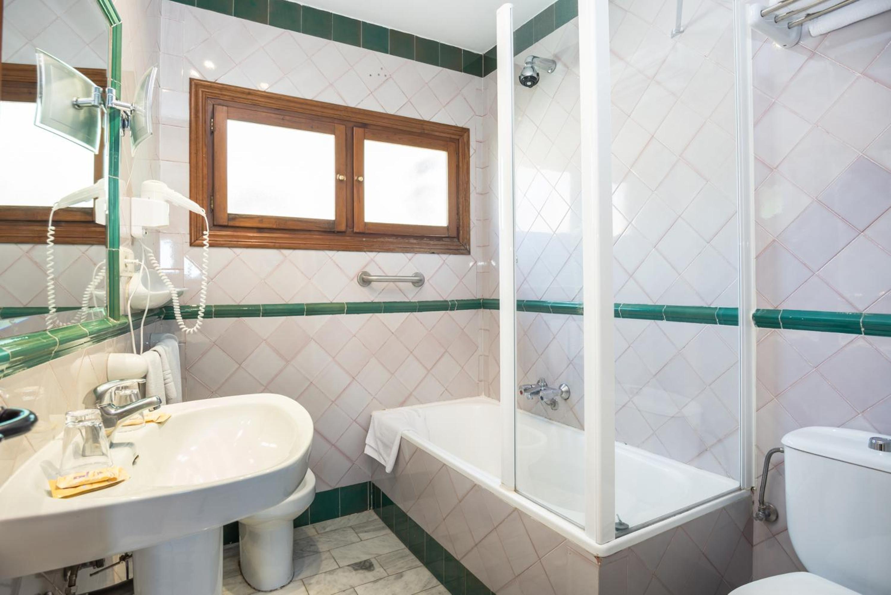Superior Double Room photo 2