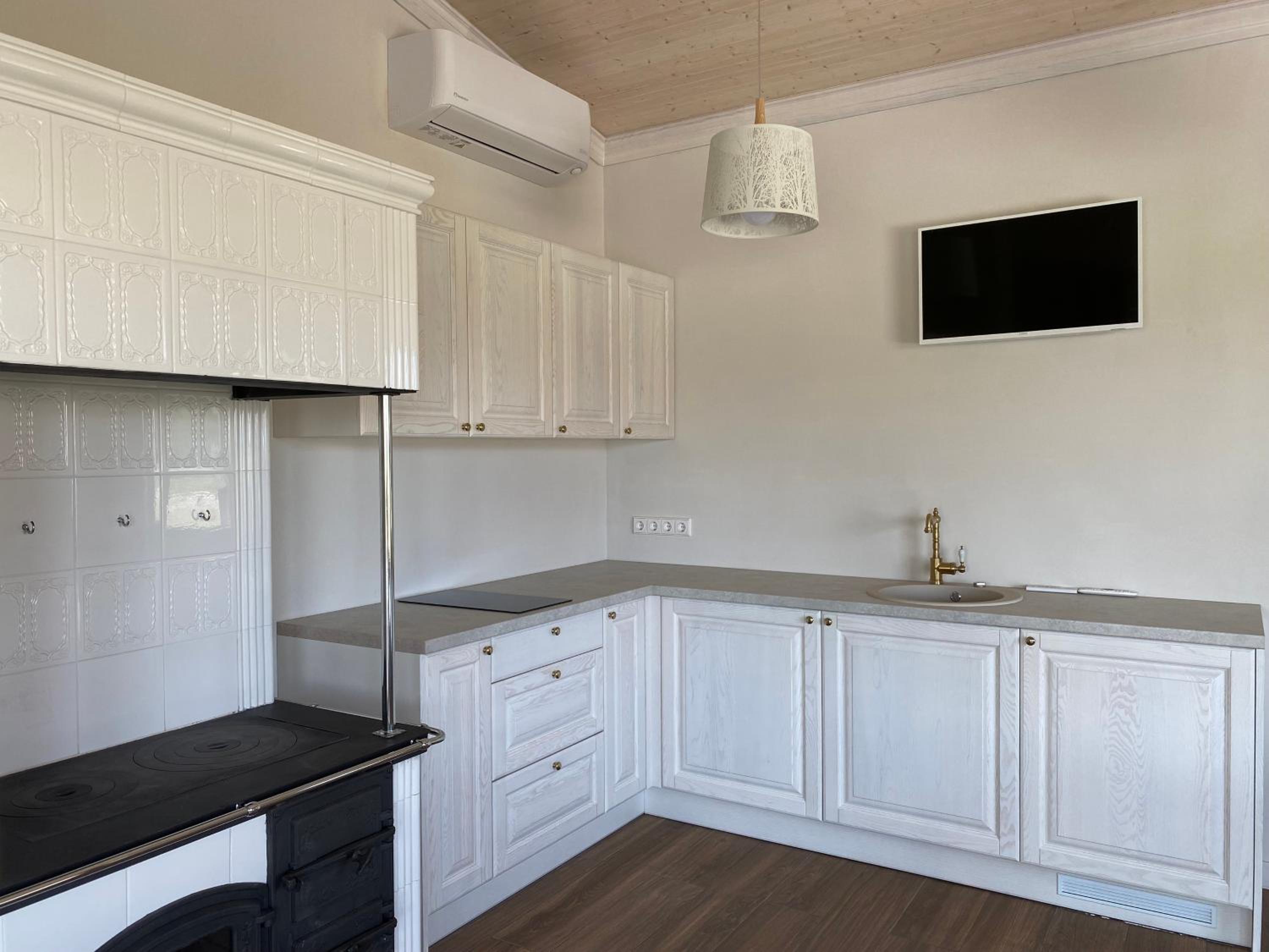 Family Room with Terrace photo 2