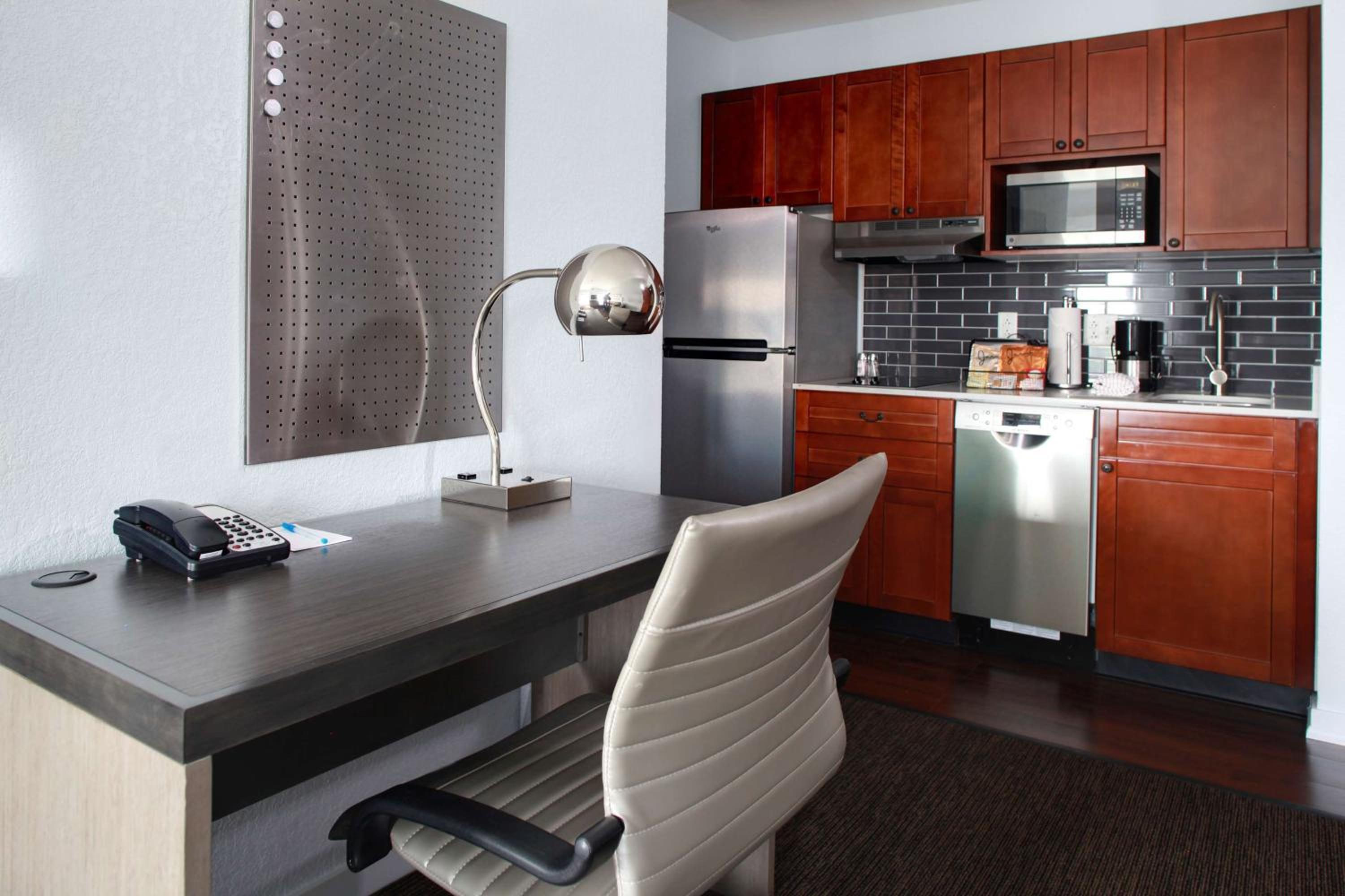 Two-Bedroom King Suite - Photo 2