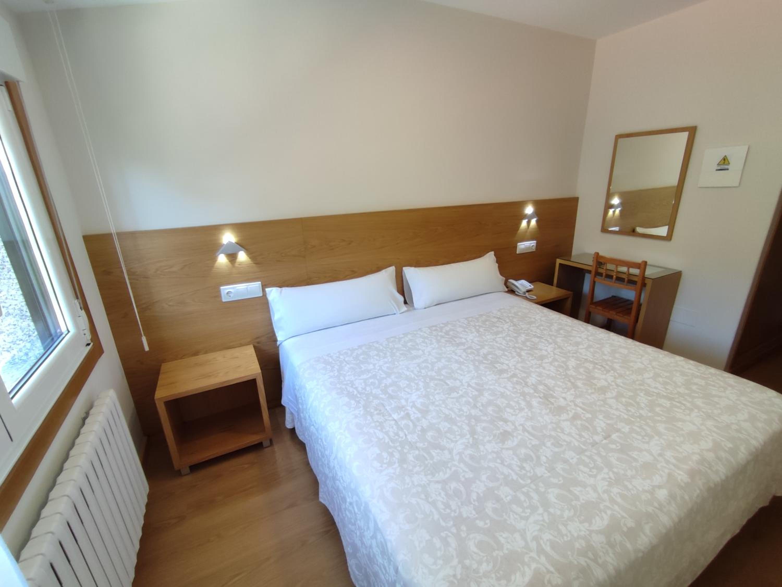 Habitación Doble Estándar con Vista al Jardín