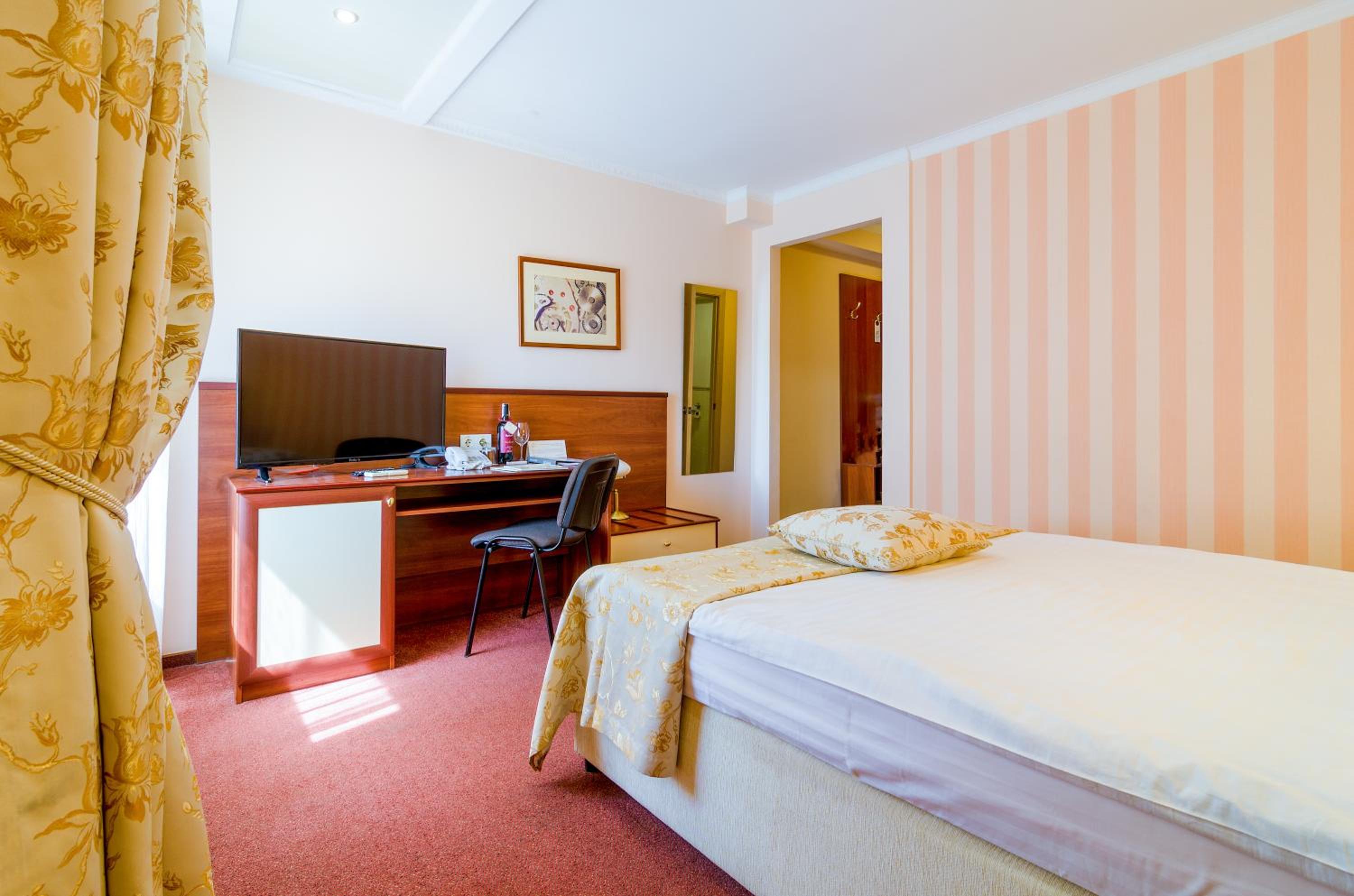 Standard Double Room photo 1