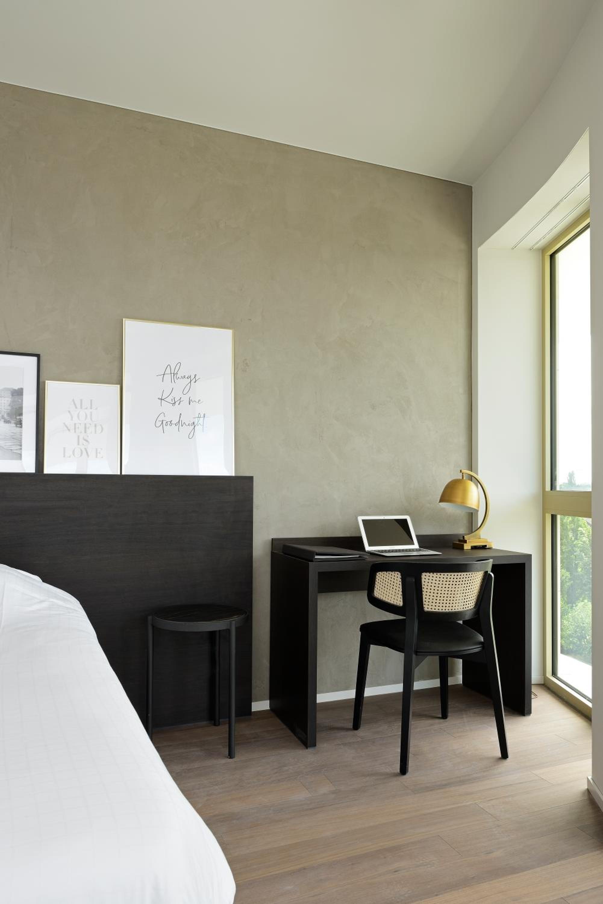 Superior King Room - Photo 2
