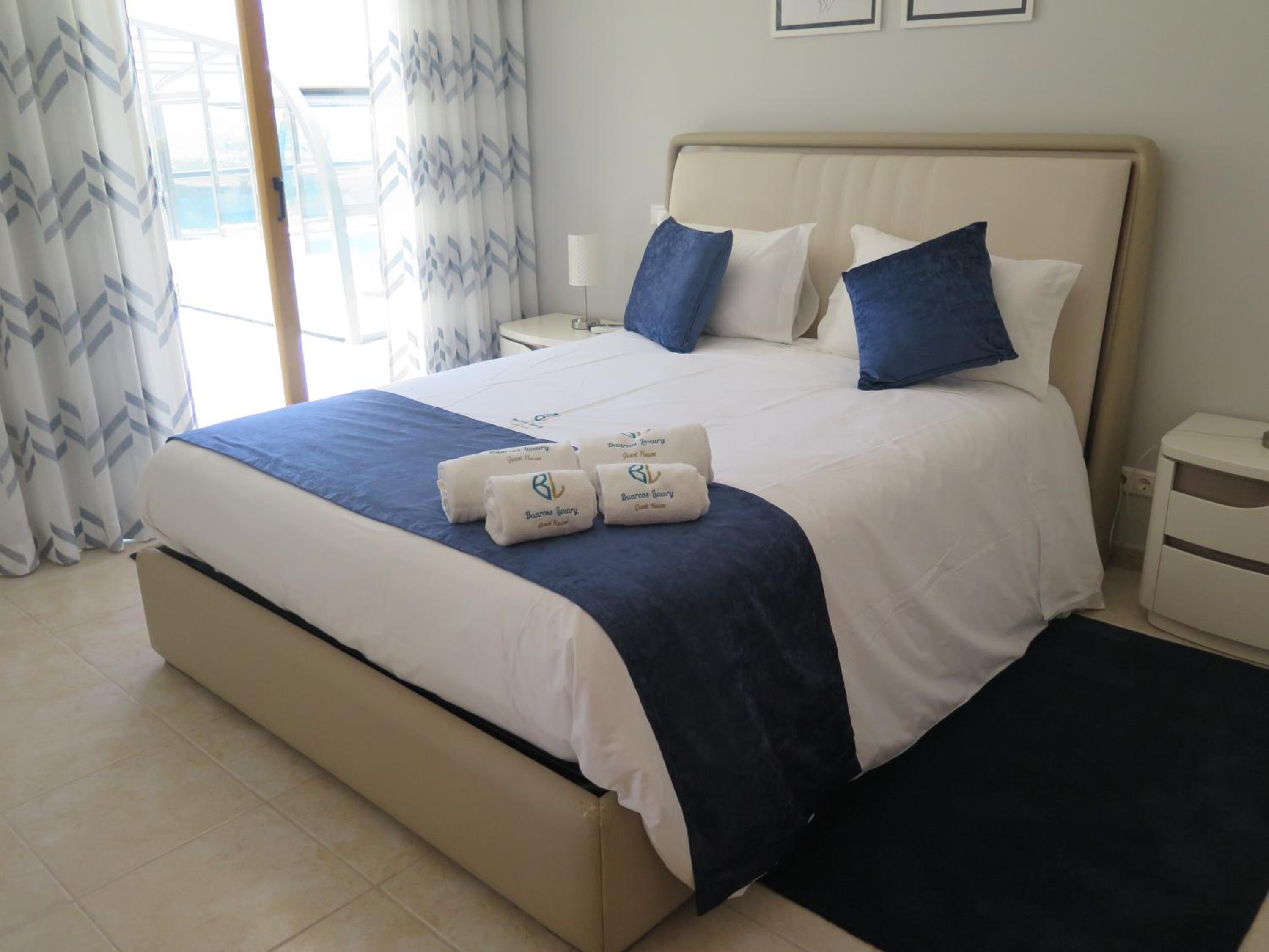 Suite with Pool View photo 3