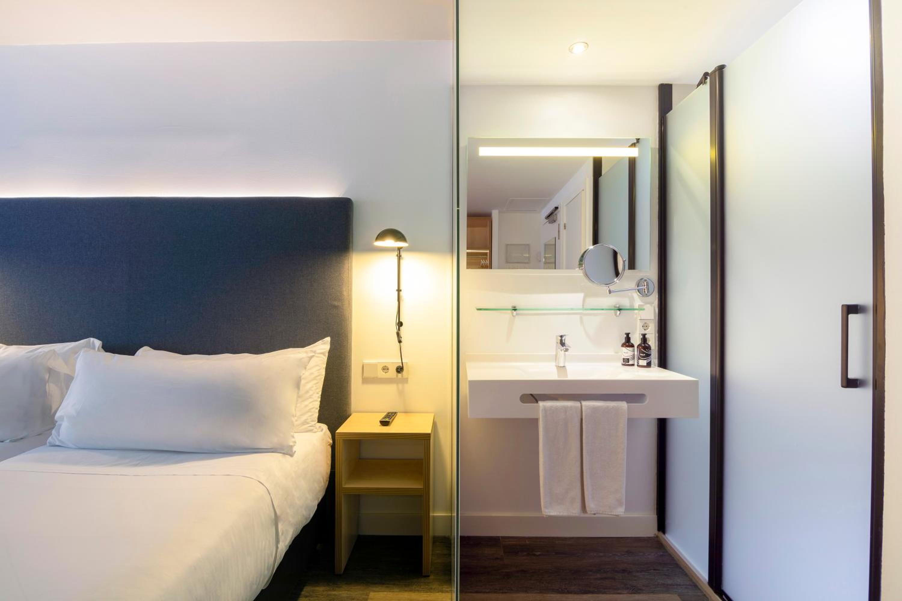Superior Double Room - Photo 2