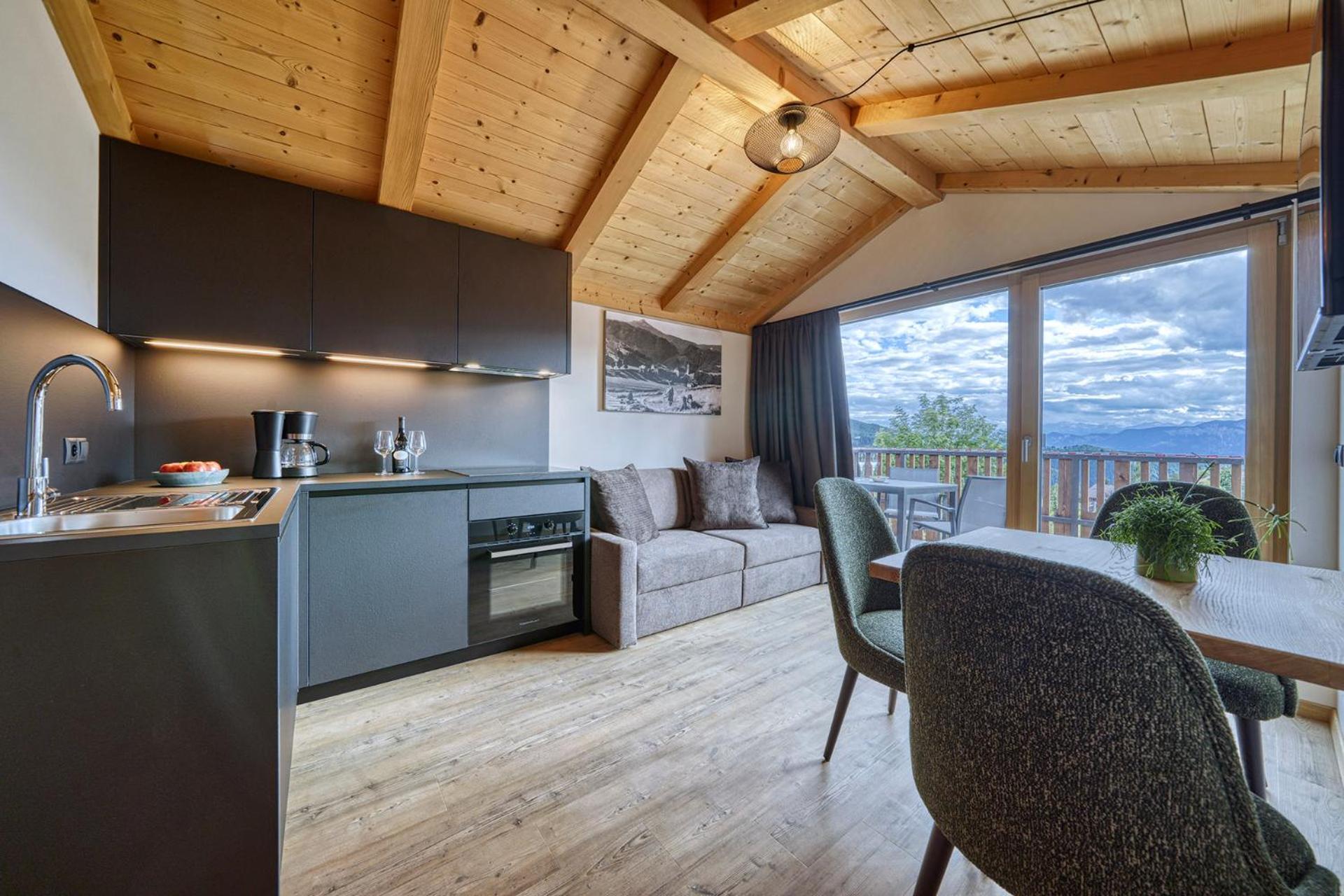Superior One-Bedroom Apartment with Balcony - Photo 23