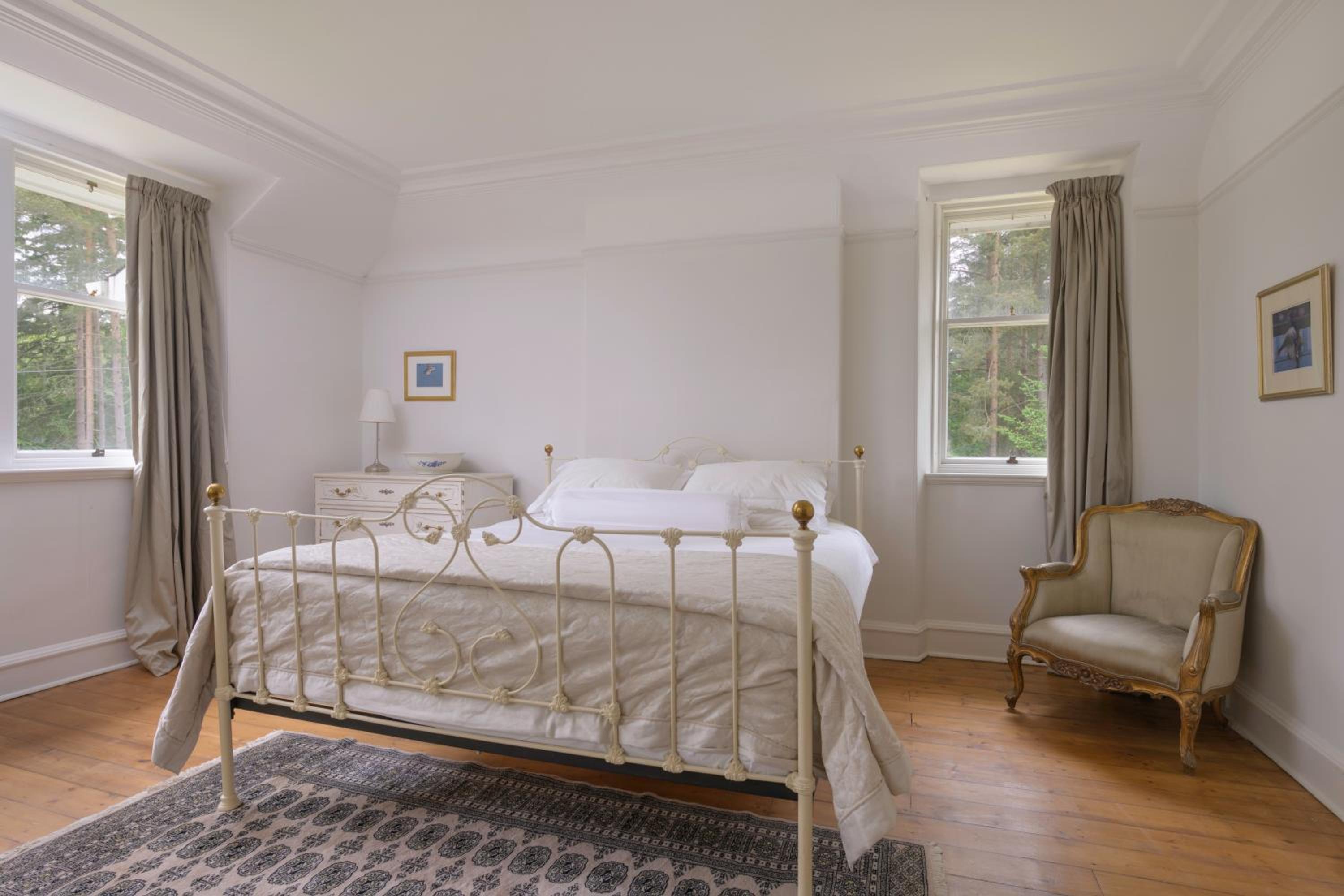Four-Bedroom House photo 1