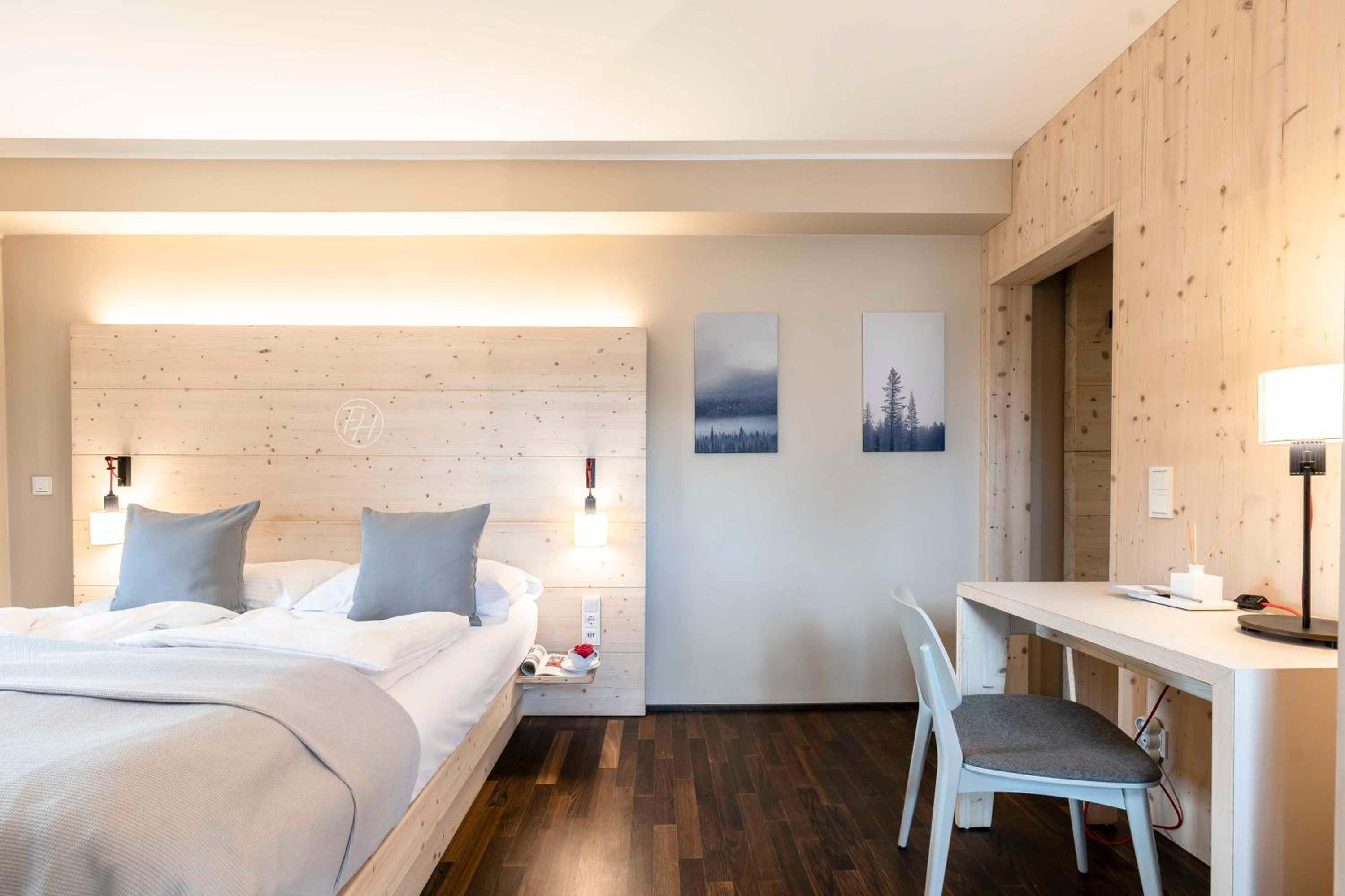 Deluxe Double Room with Balcony