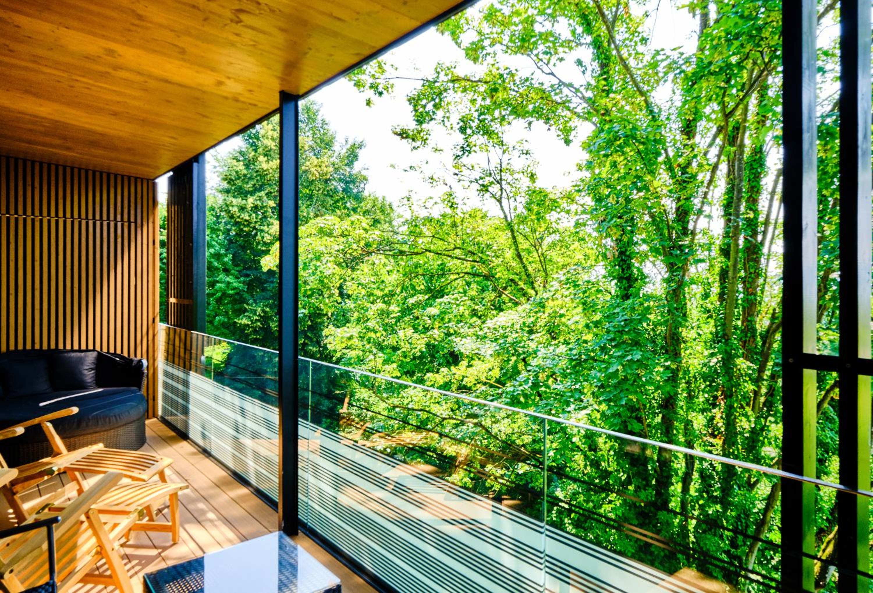 Suite with Balcony - Photo 3