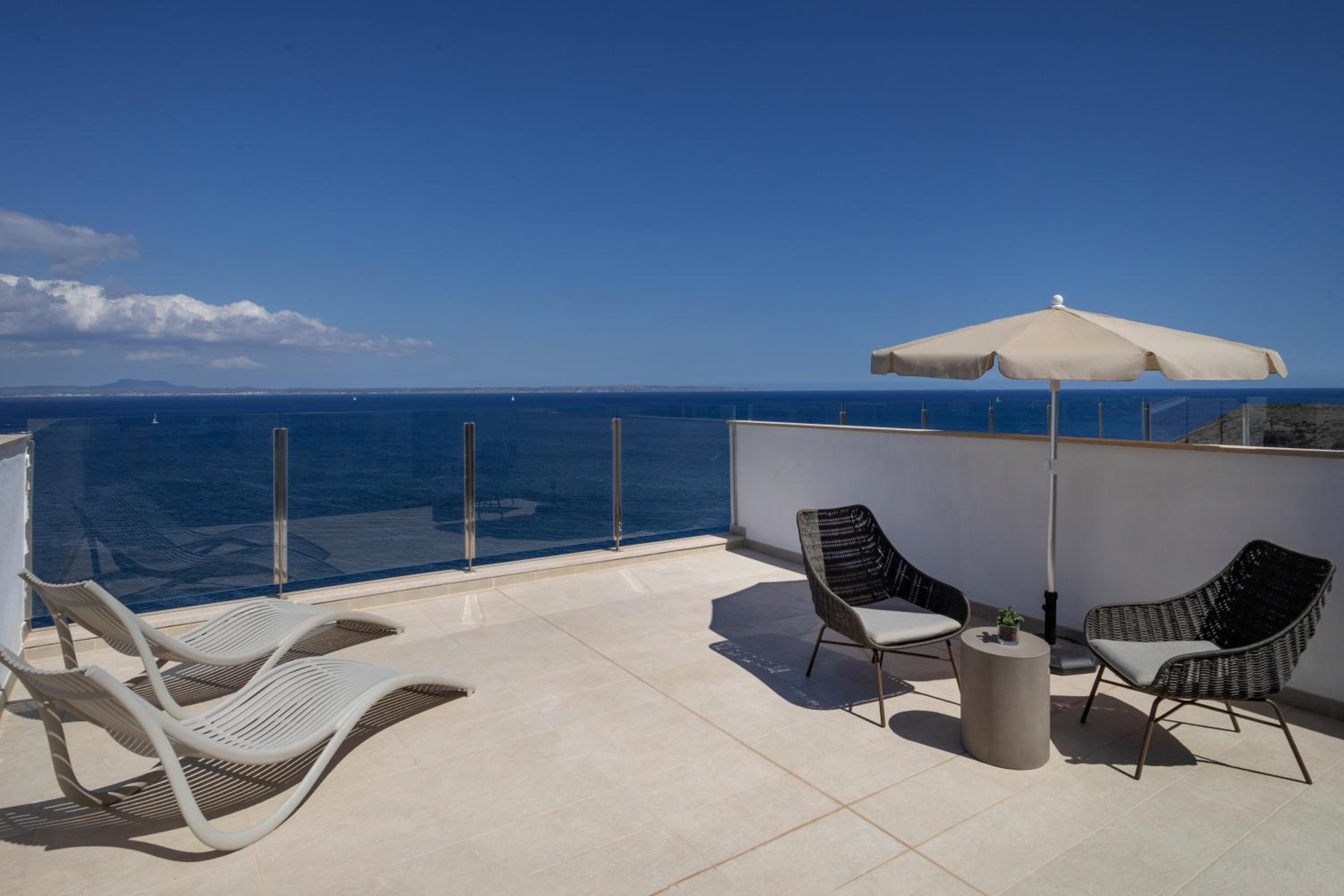 Siesta Suite with Sea View thumbnail 5