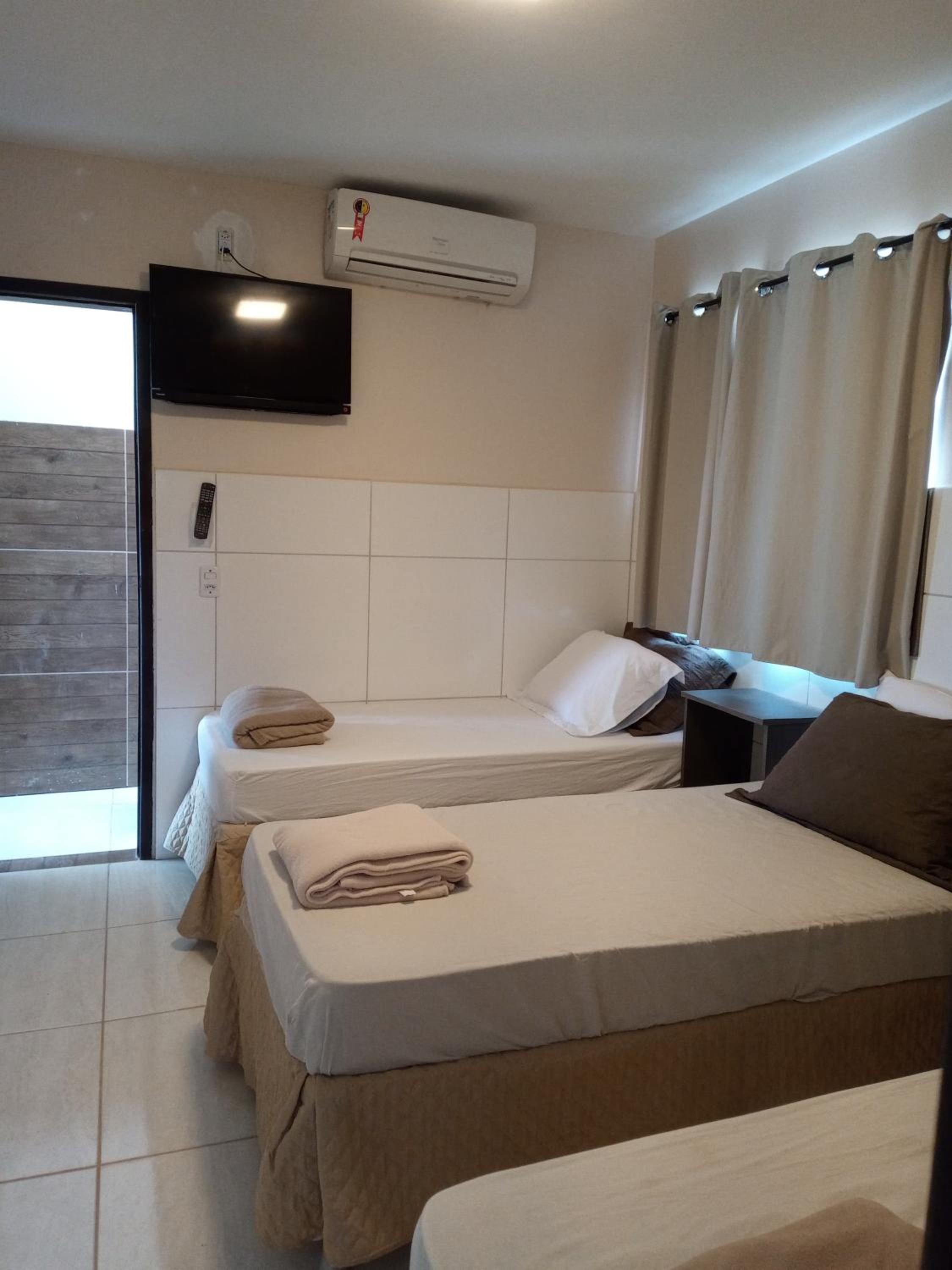 Budget Triple Room - Photo 8