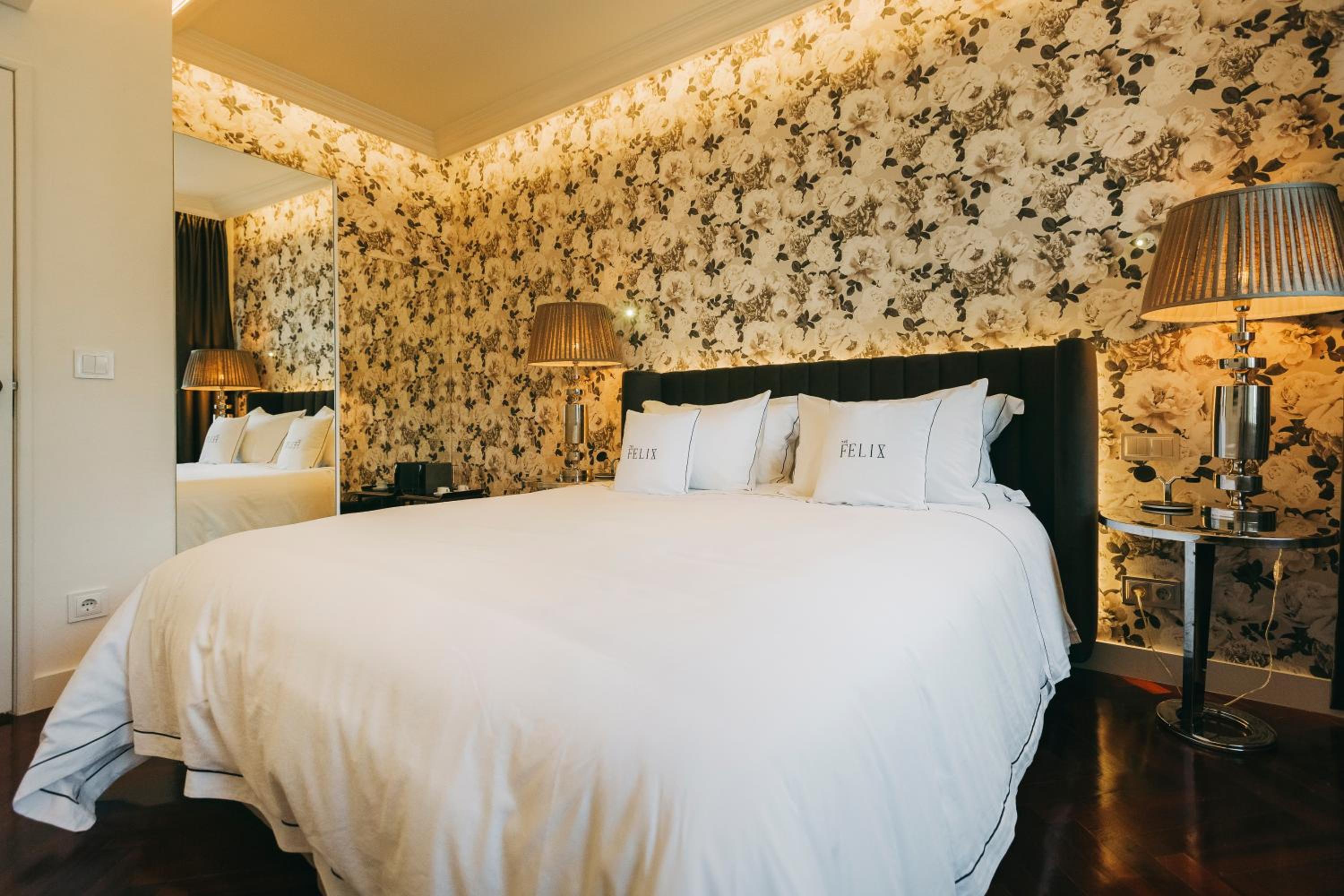 Family Double Room thumbnail 6