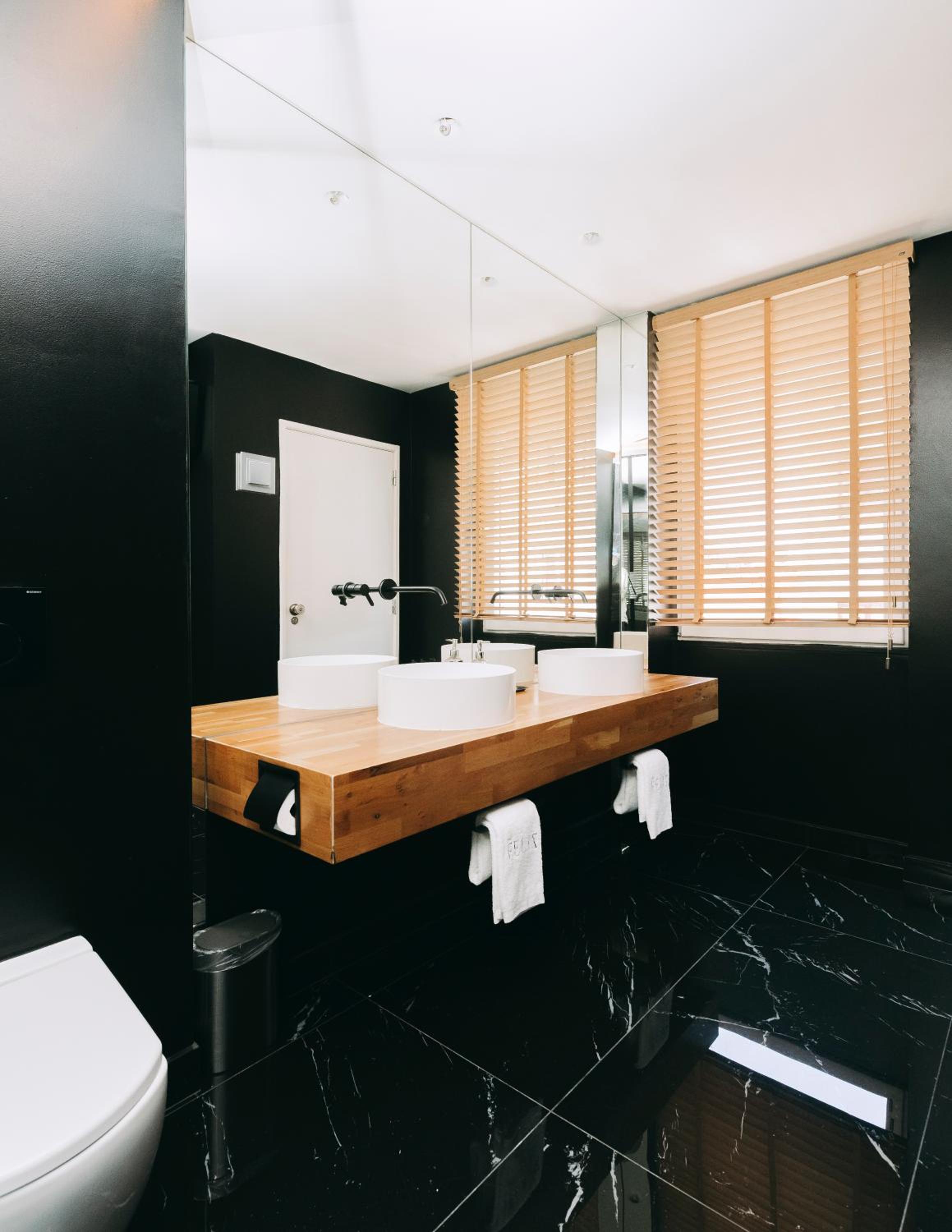 Superior Double or Twin Room - Photo 22
