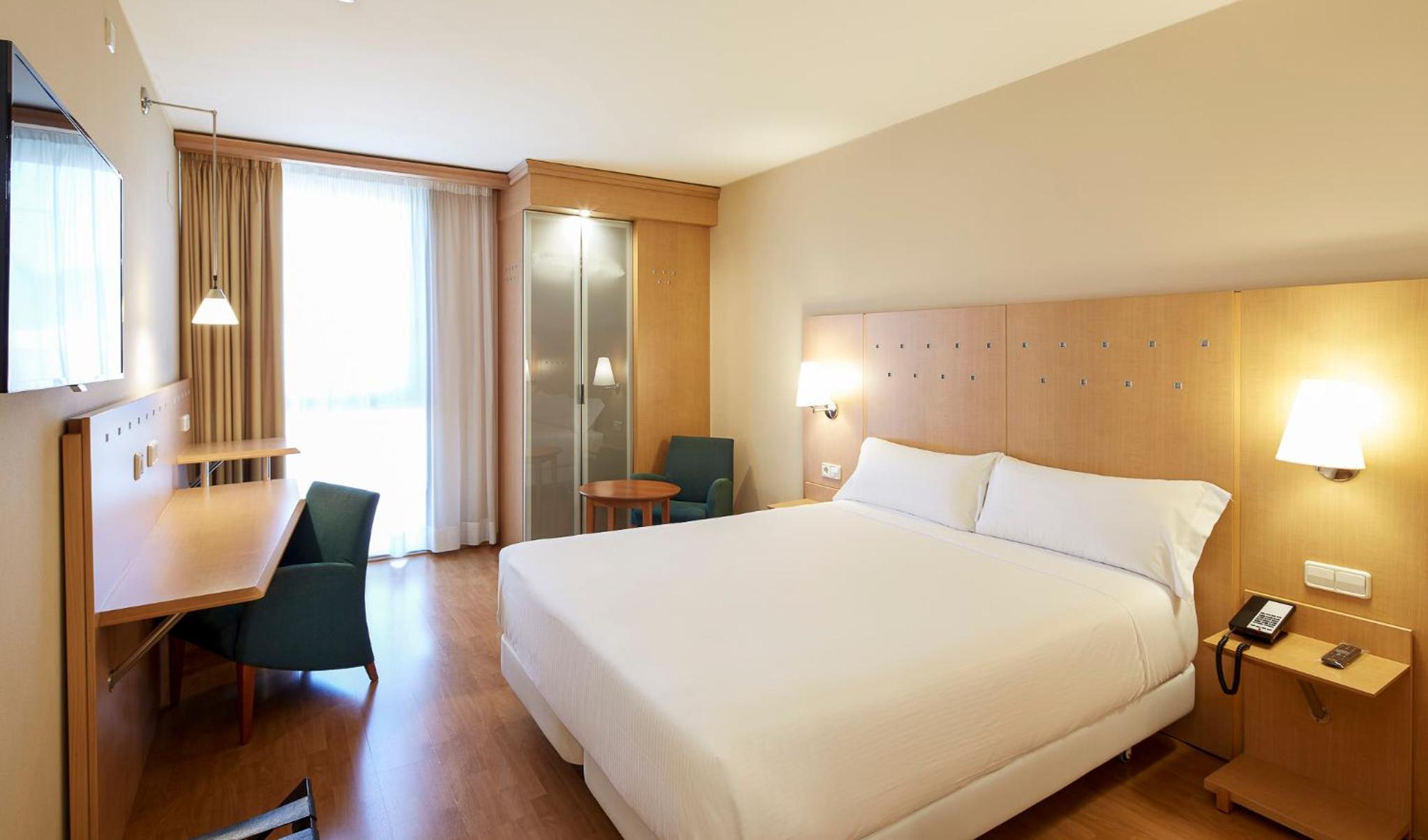 Standard Double Room - Photo 2
