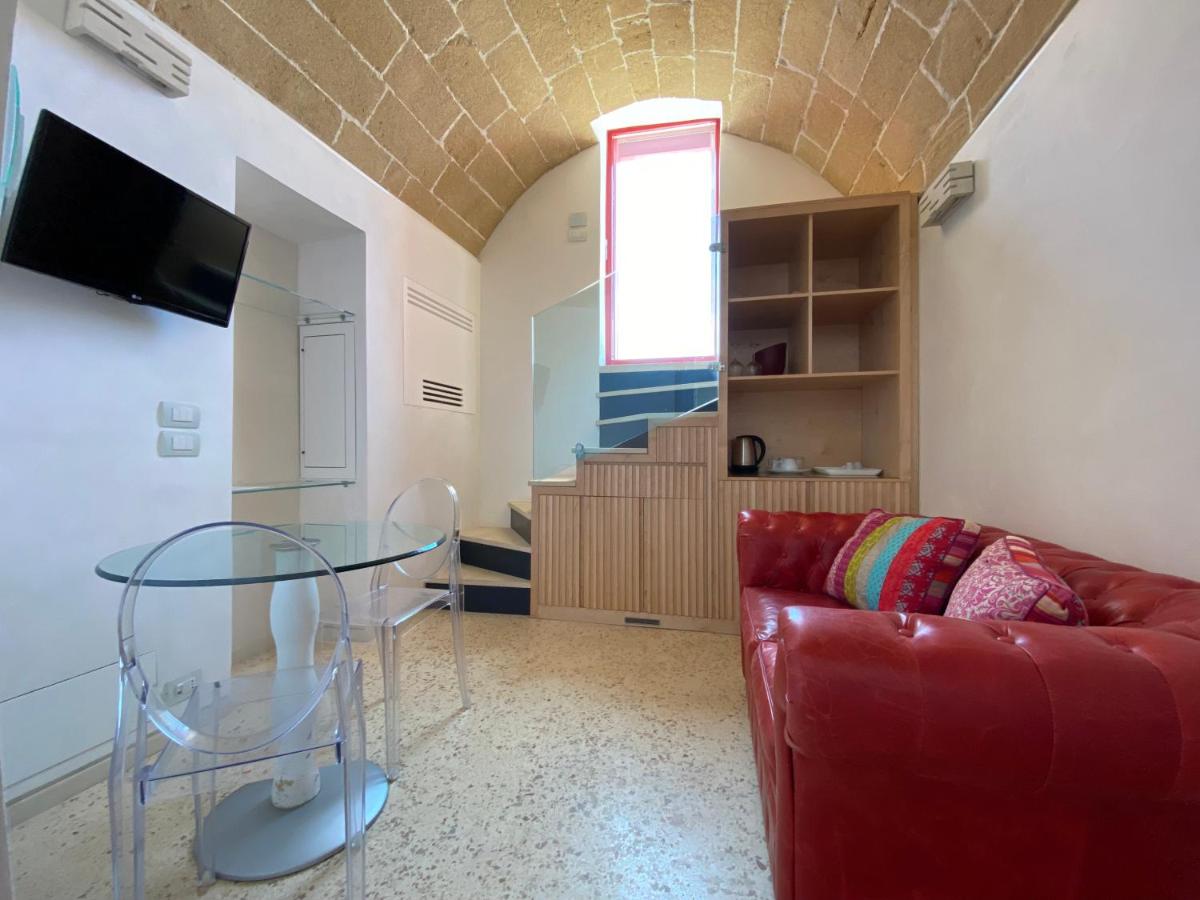 Deluxe Double Room with Balcony and Sea View