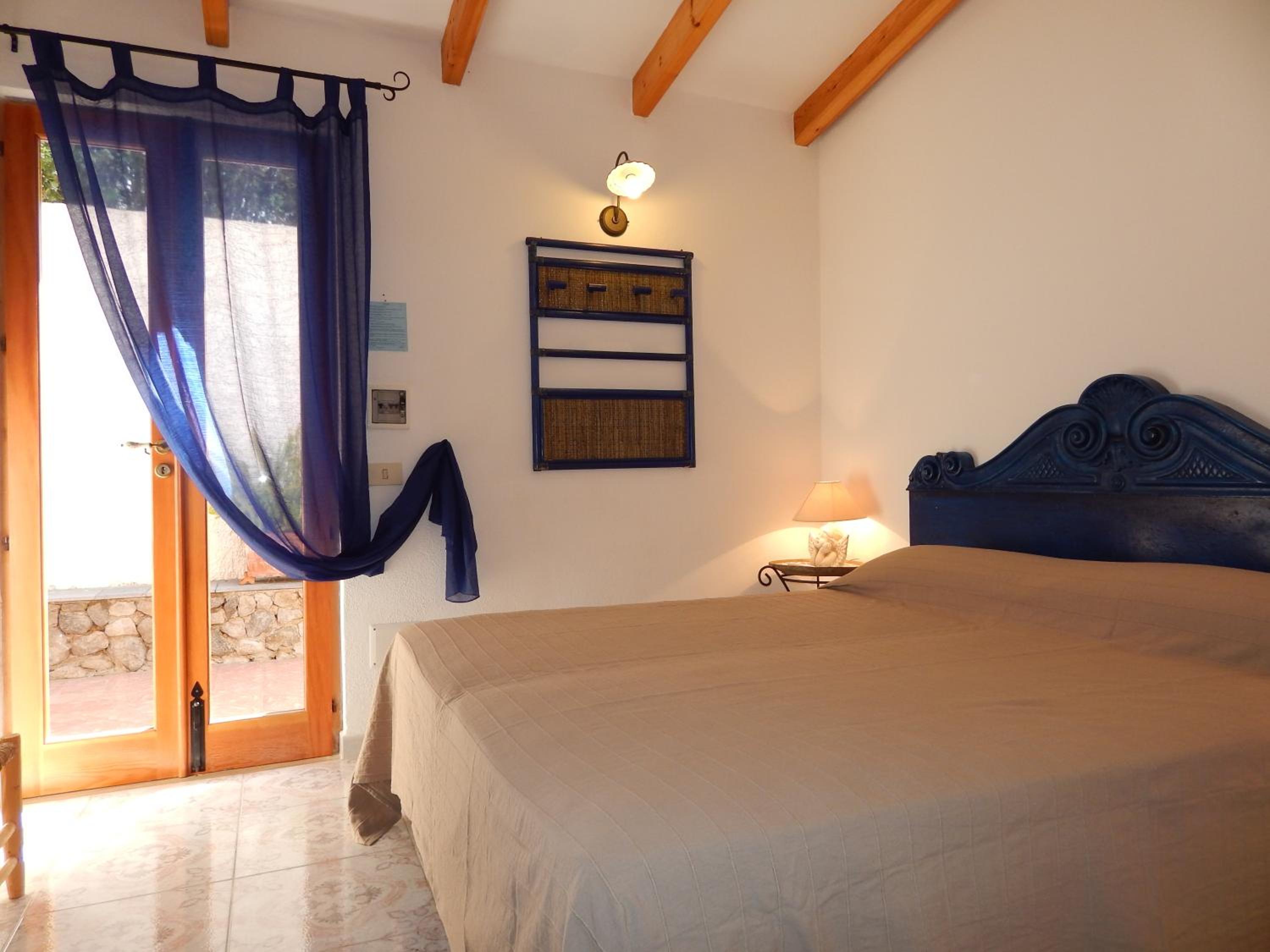 Double or Twin Room - Photo 12