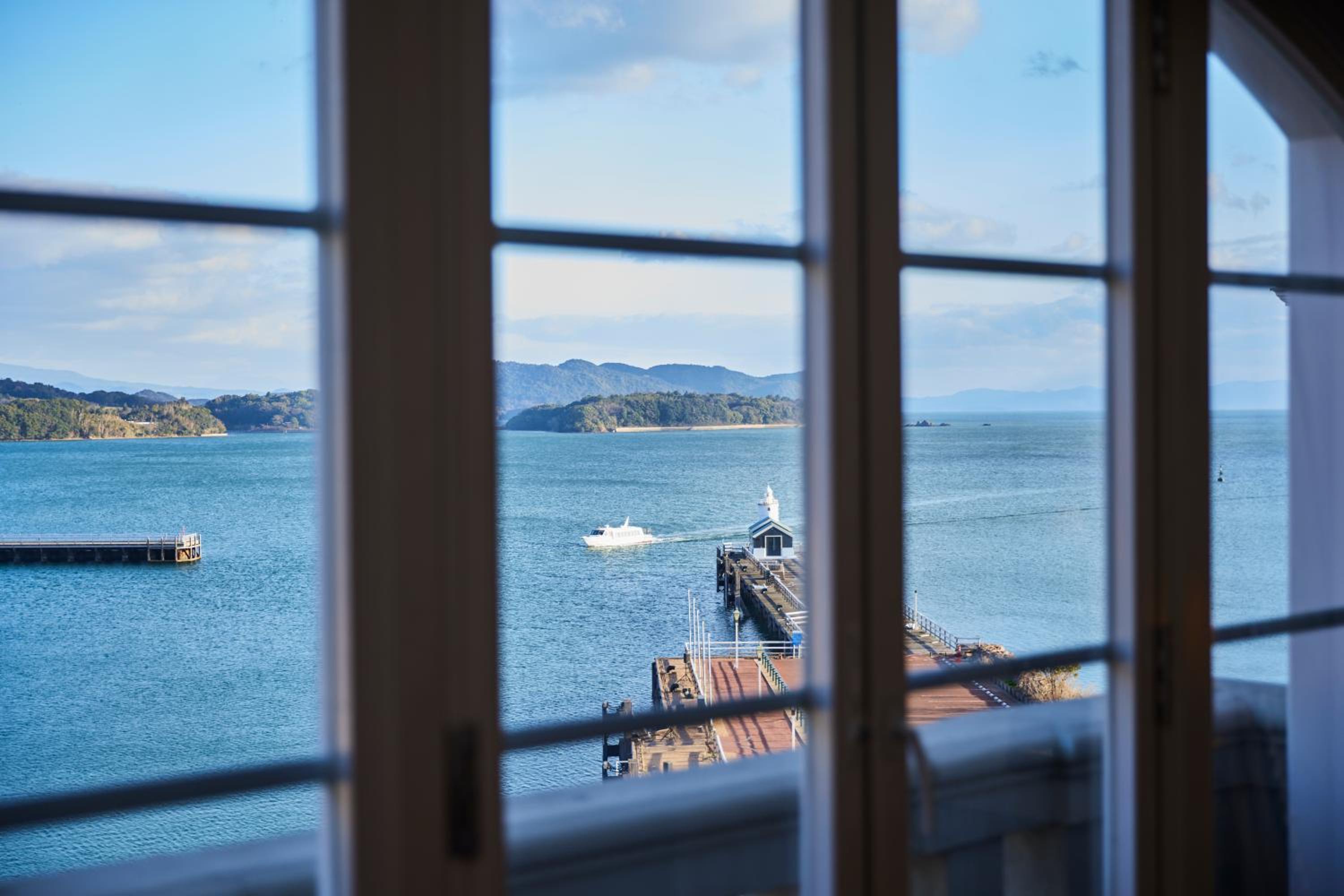 Deluxe Triple Room with Sea View