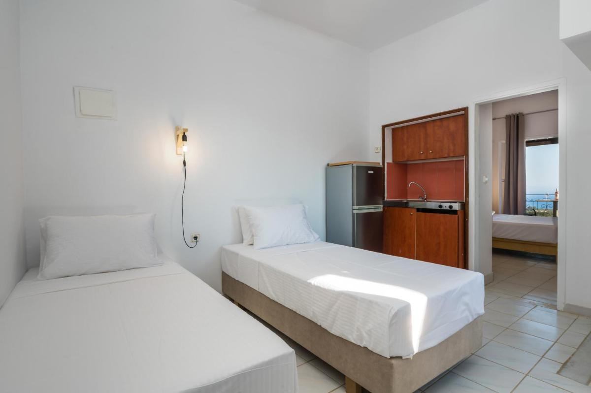 One-Bedroom Apartment with Sea View