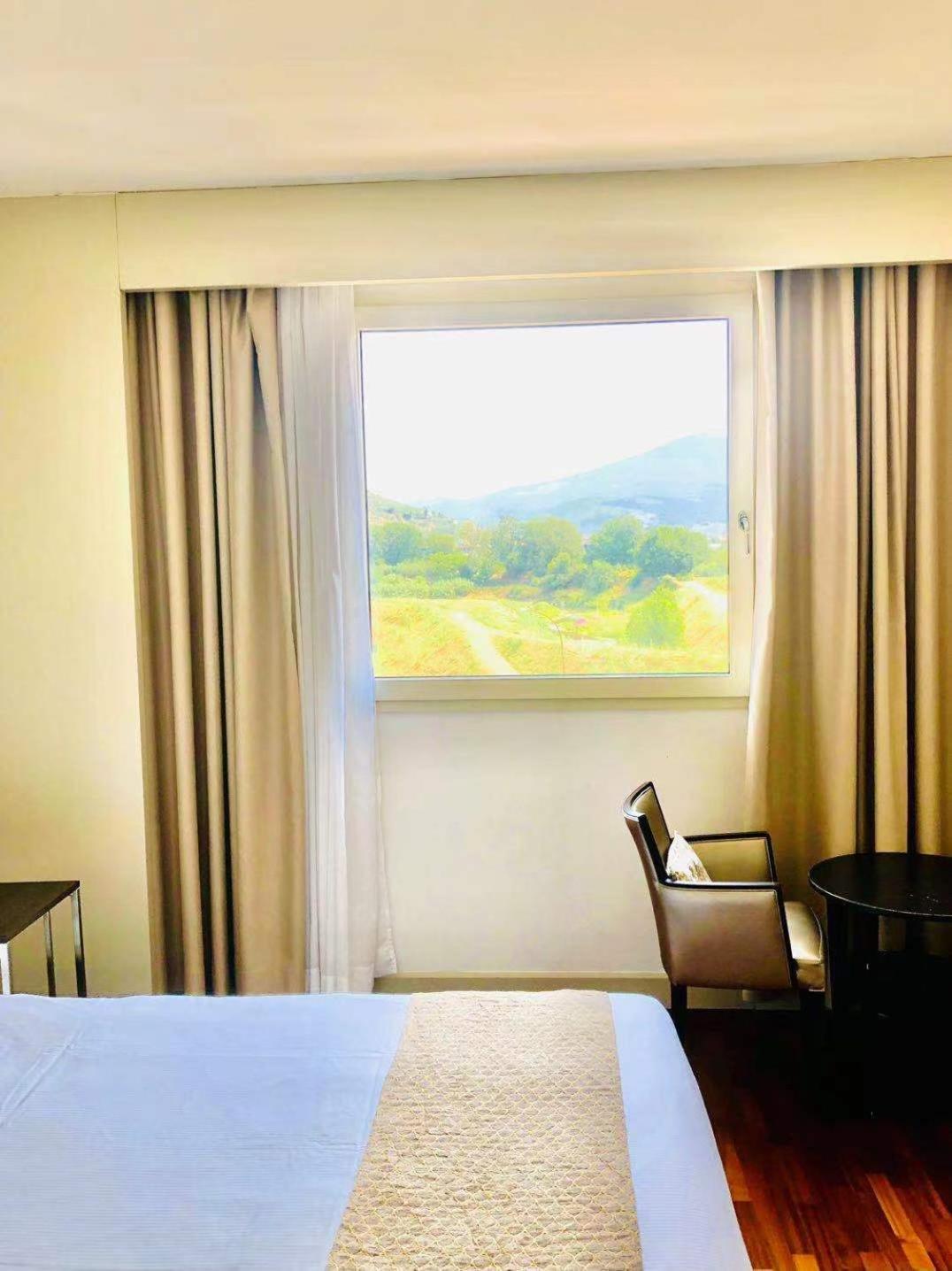 Twin Room - Photo 20