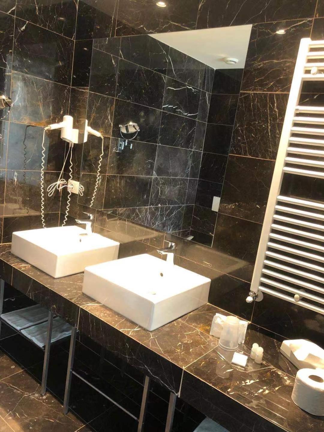 Superior Double Room - Photo 10