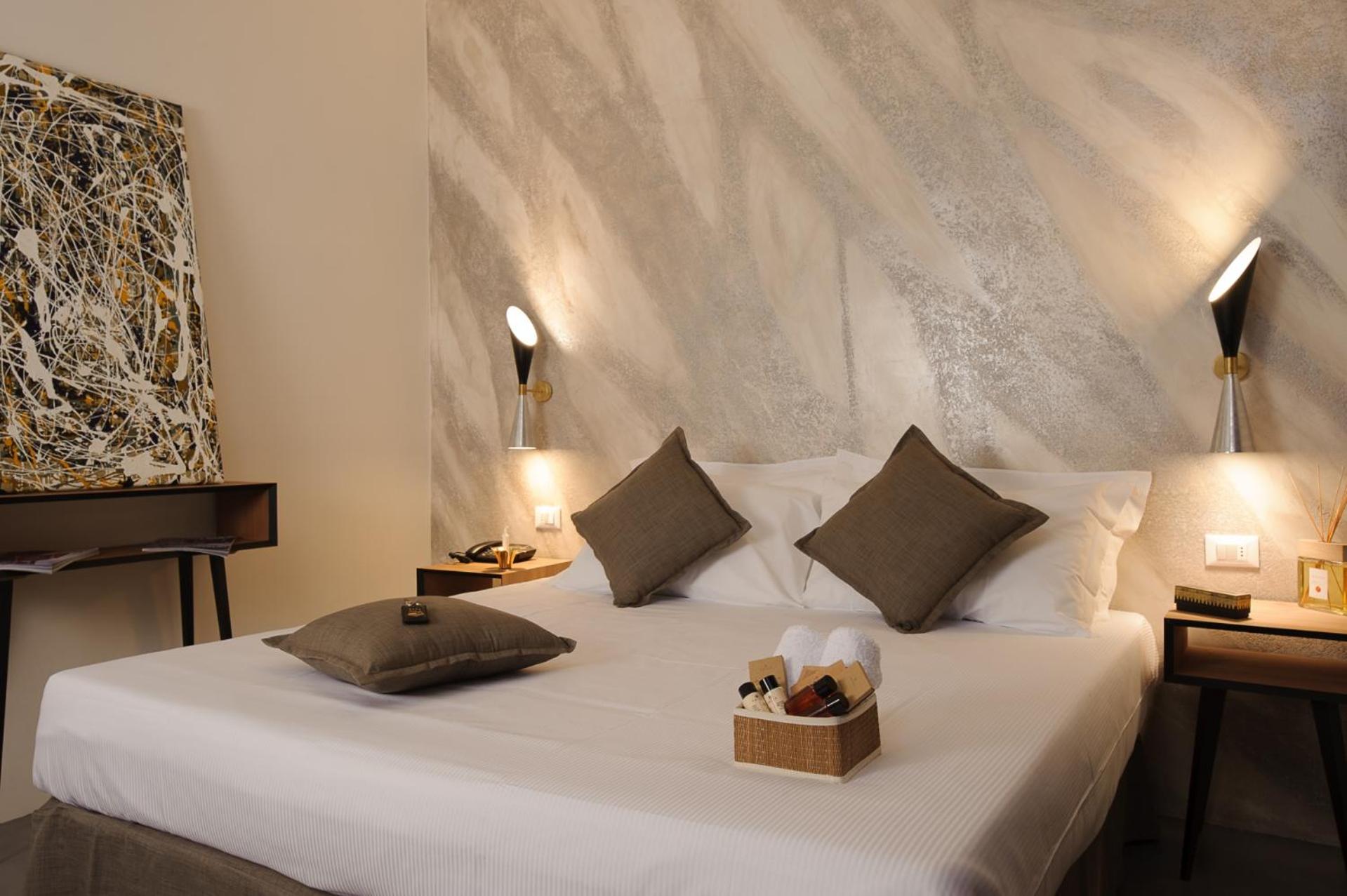 Available room