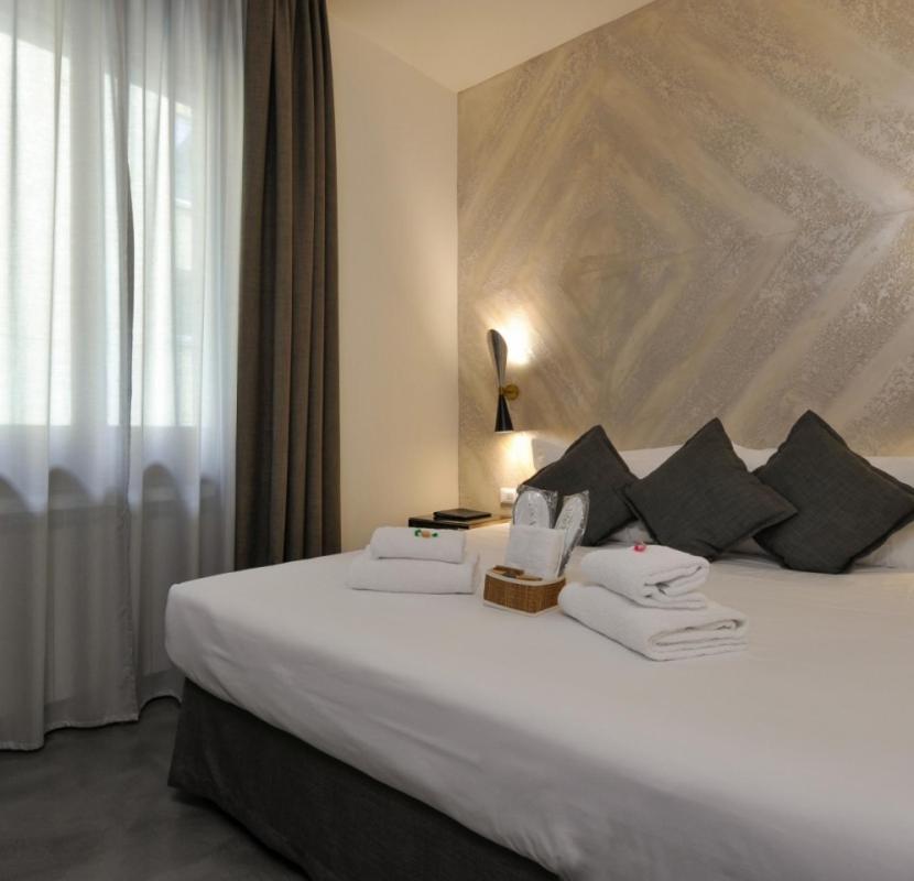 Available room