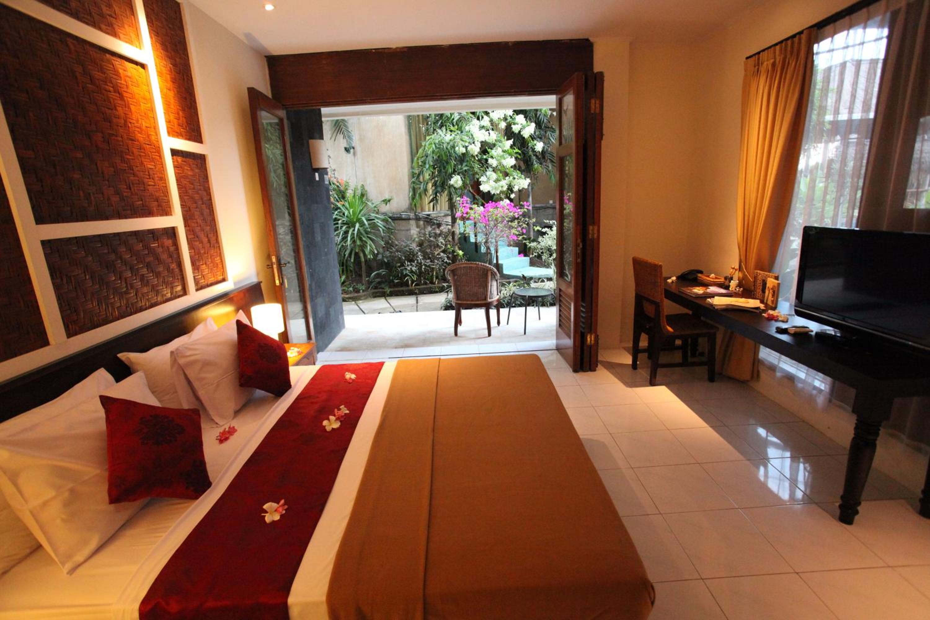 Deluxe Double or Twin Room photo 2