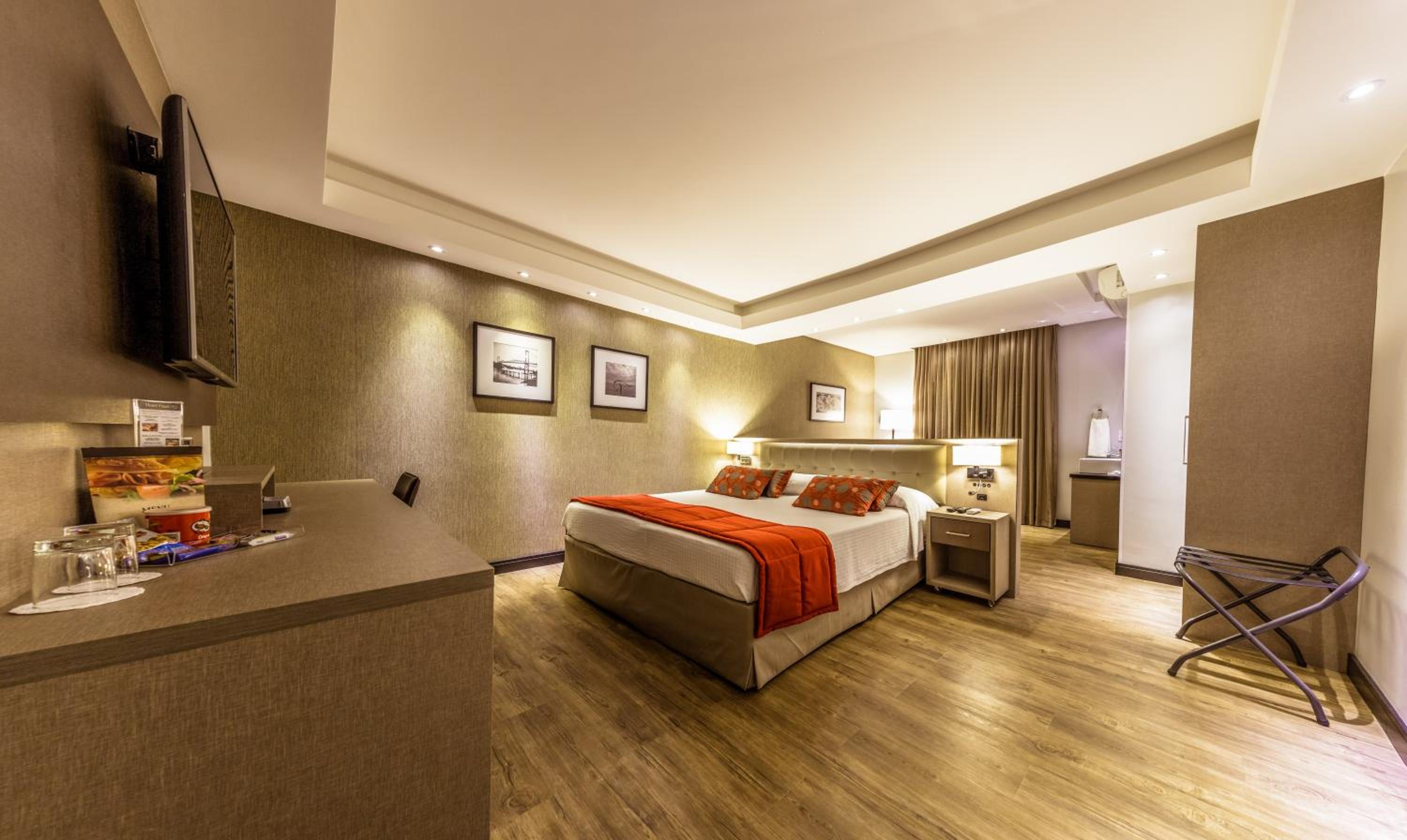 Premium Suite Triple with double bed