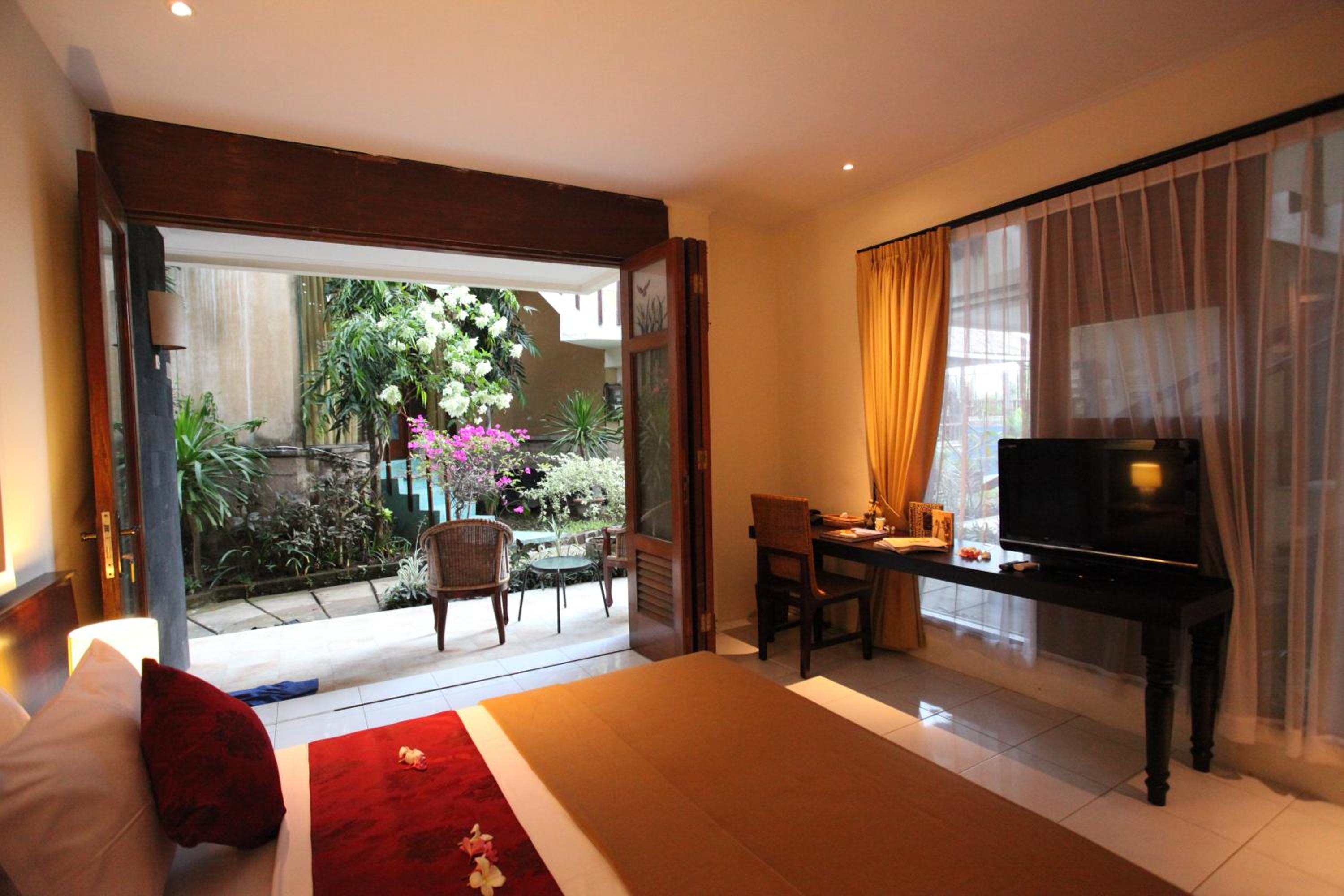Deluxe Double or Twin Room photo 3