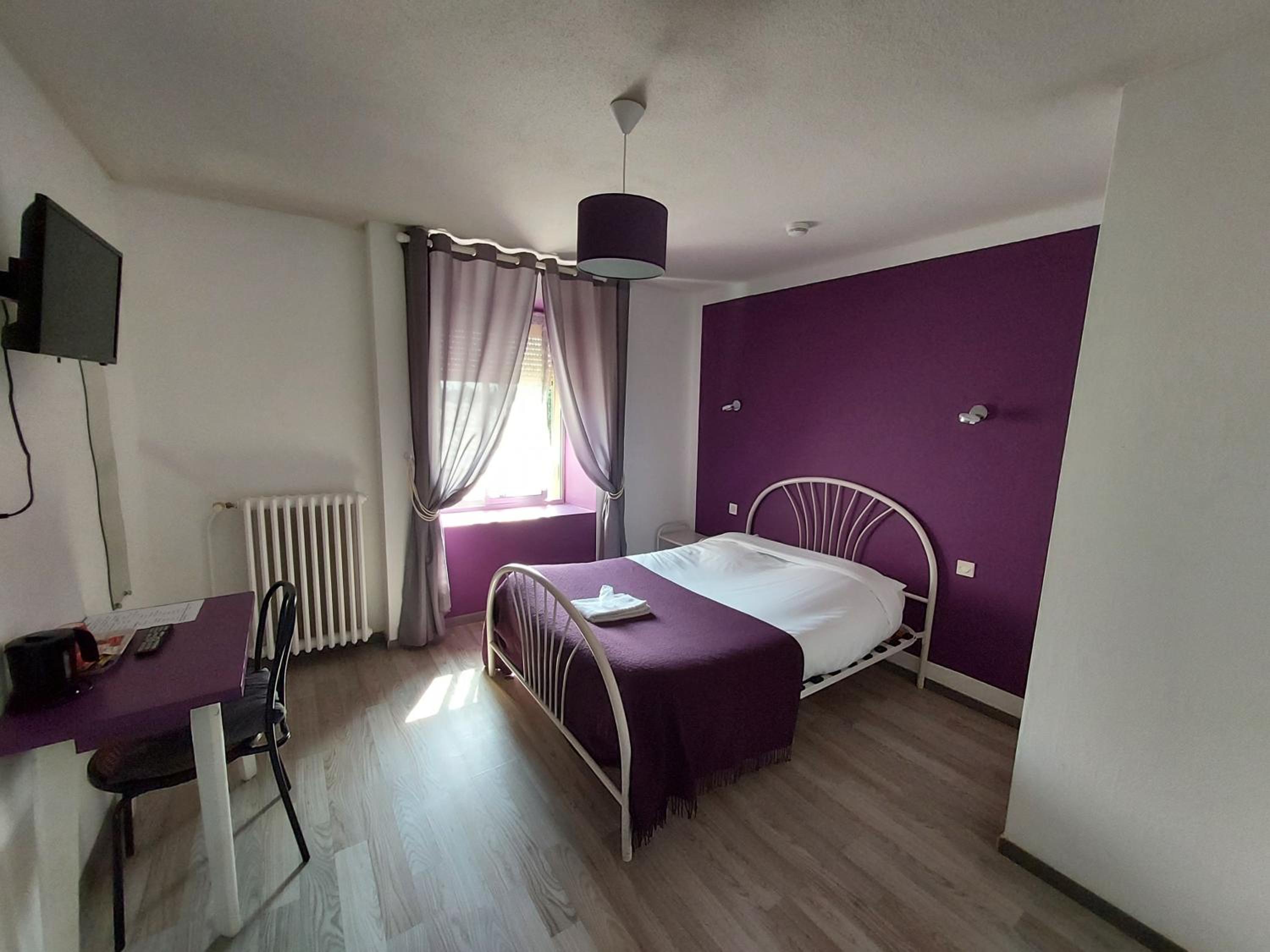 Double Room - Photo 1