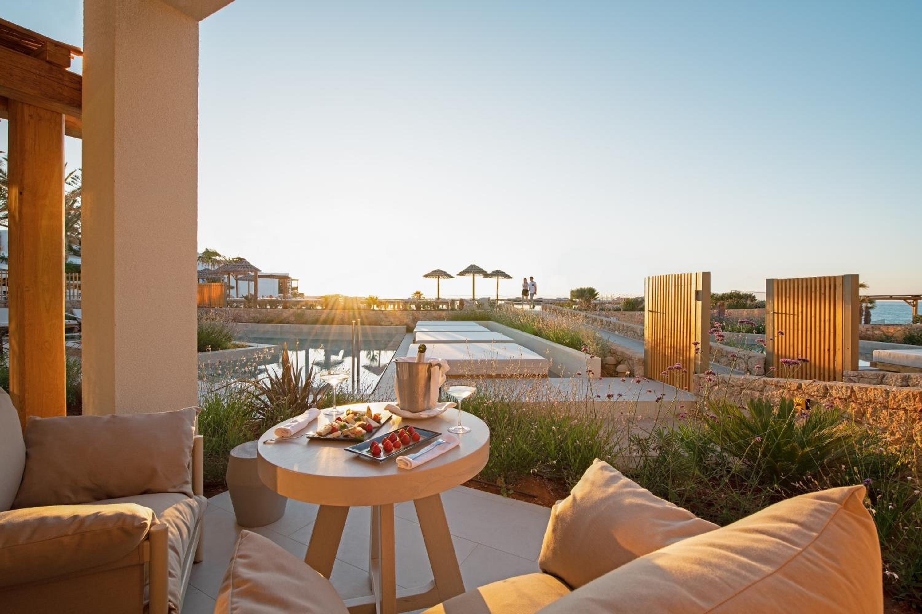 Superior Suite Sharing Pool