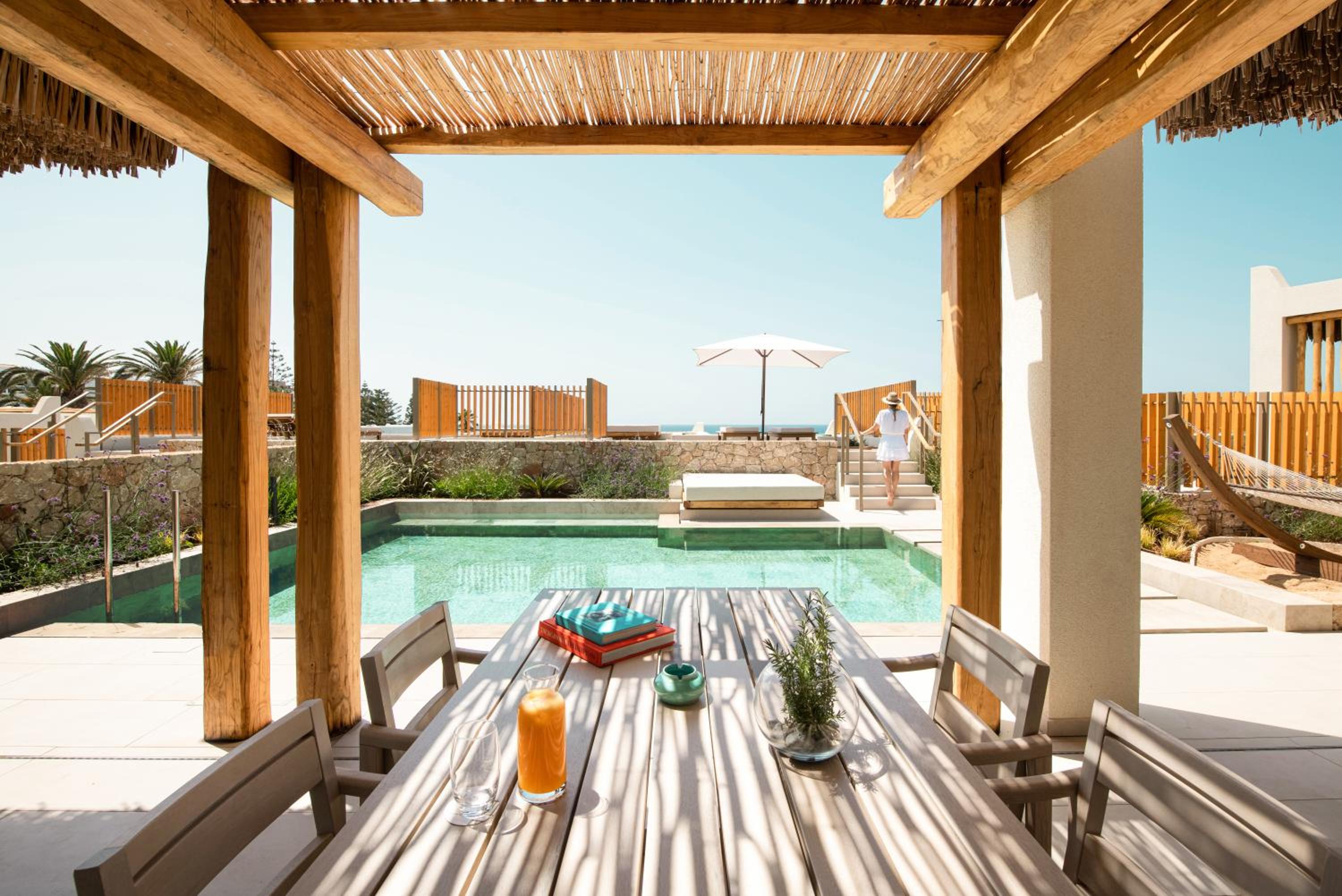 Superior Villa Private Pool thumbnail 6