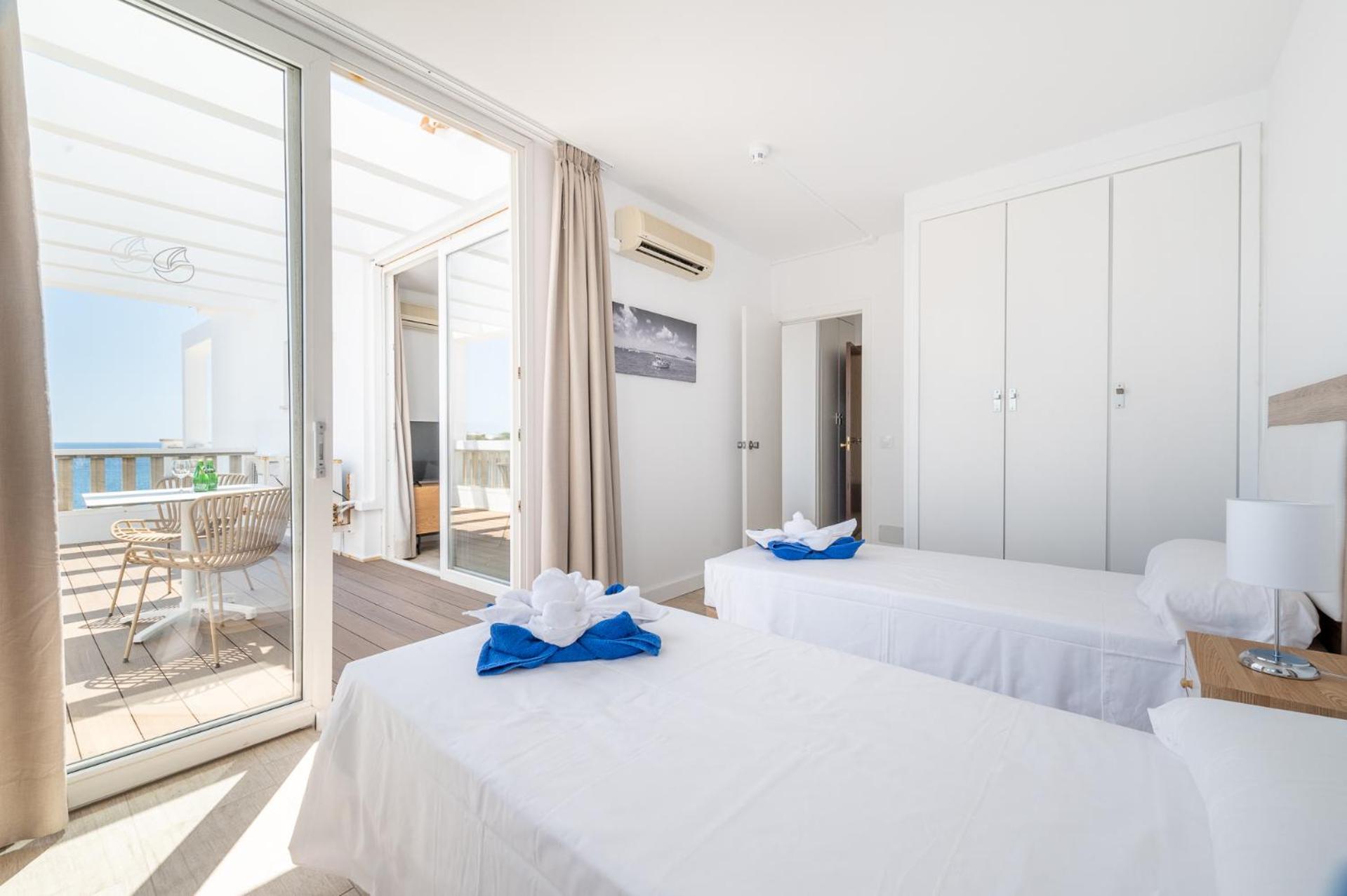 Superior One-Bedroom Apartment With Sea View
