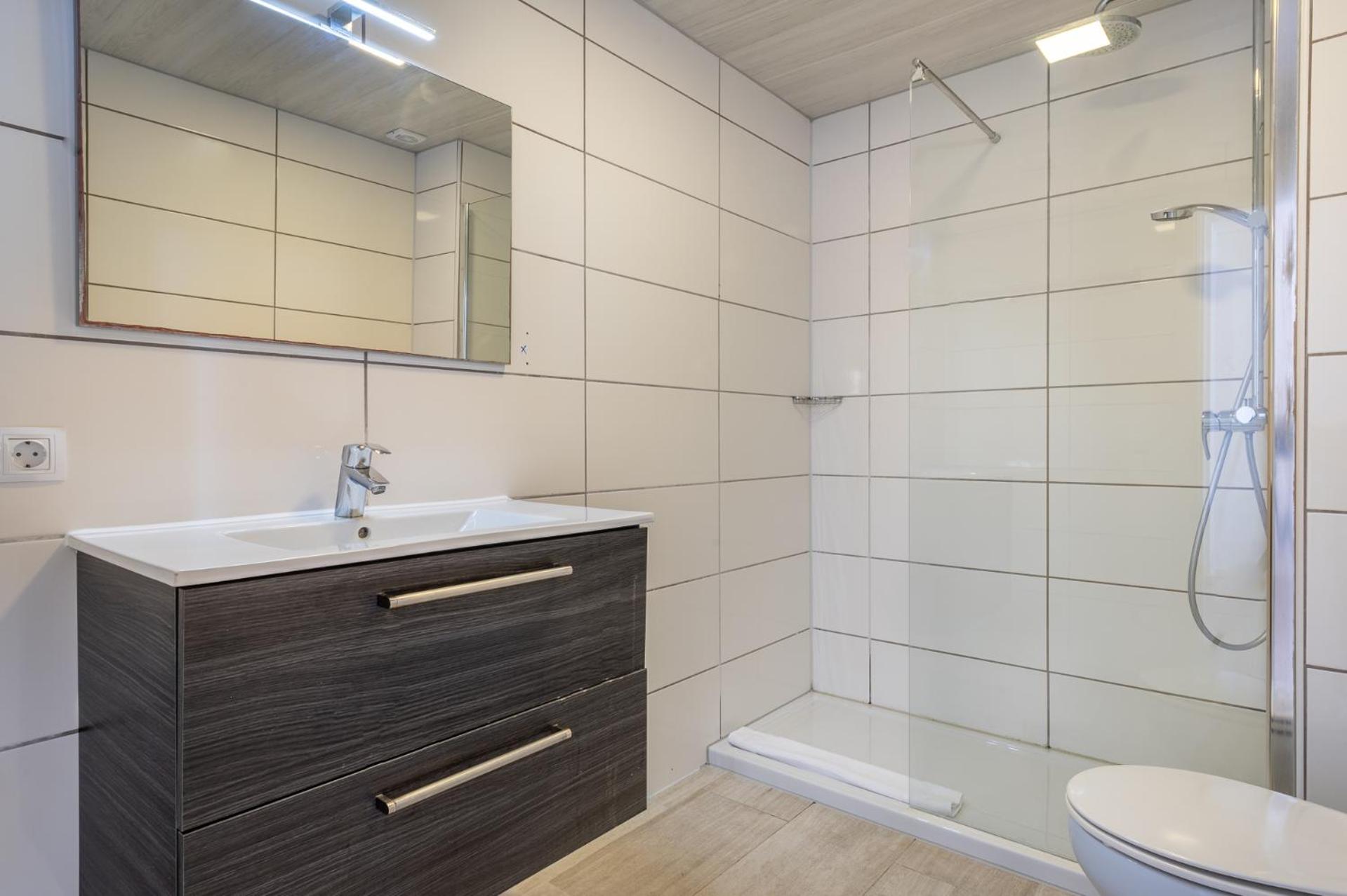 One-Bedroom Apartment with Sea View