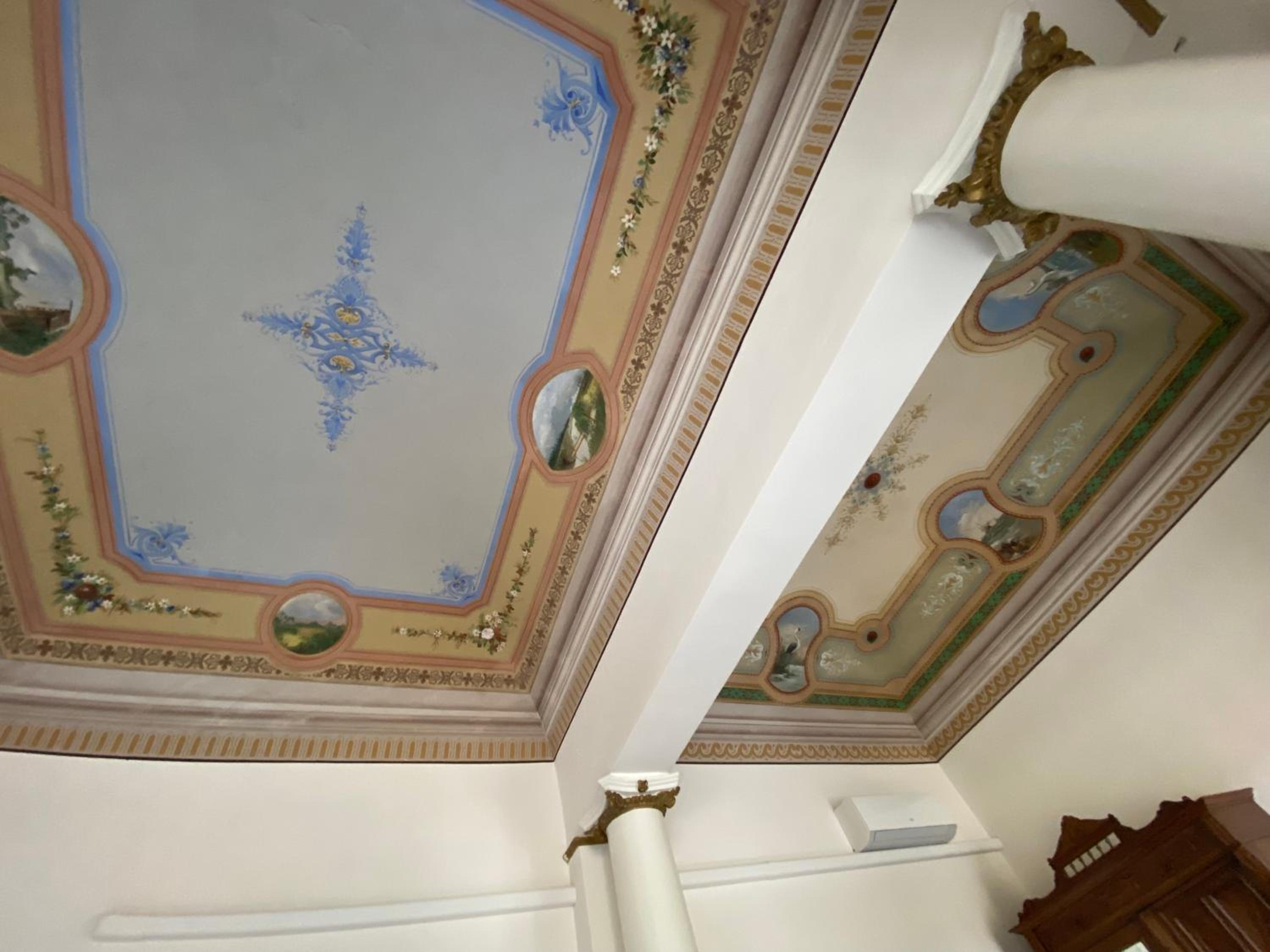 Superior King Room with Private Bathroom - Photo 3