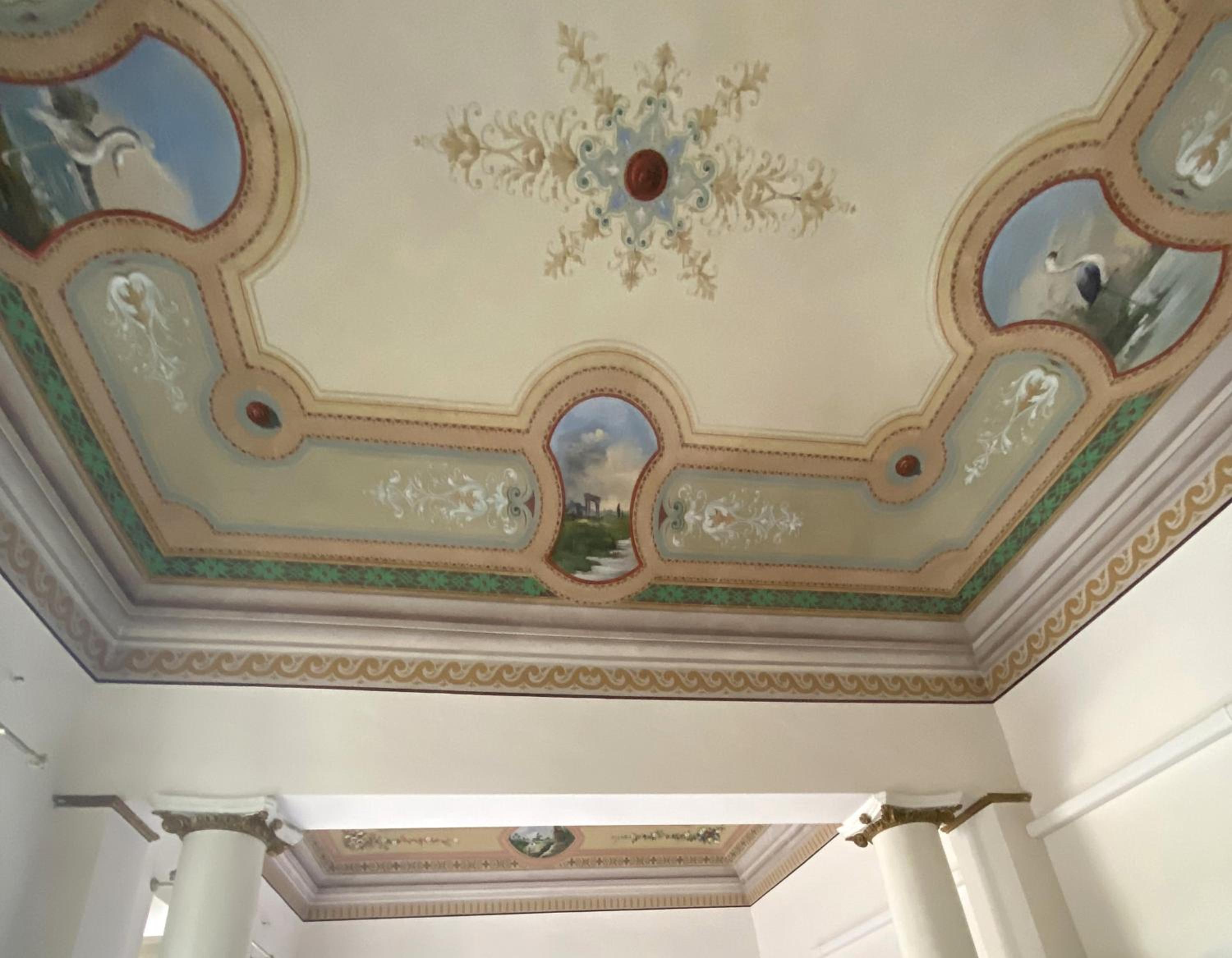 Superior King Room with Private Bathroom - Photo 2