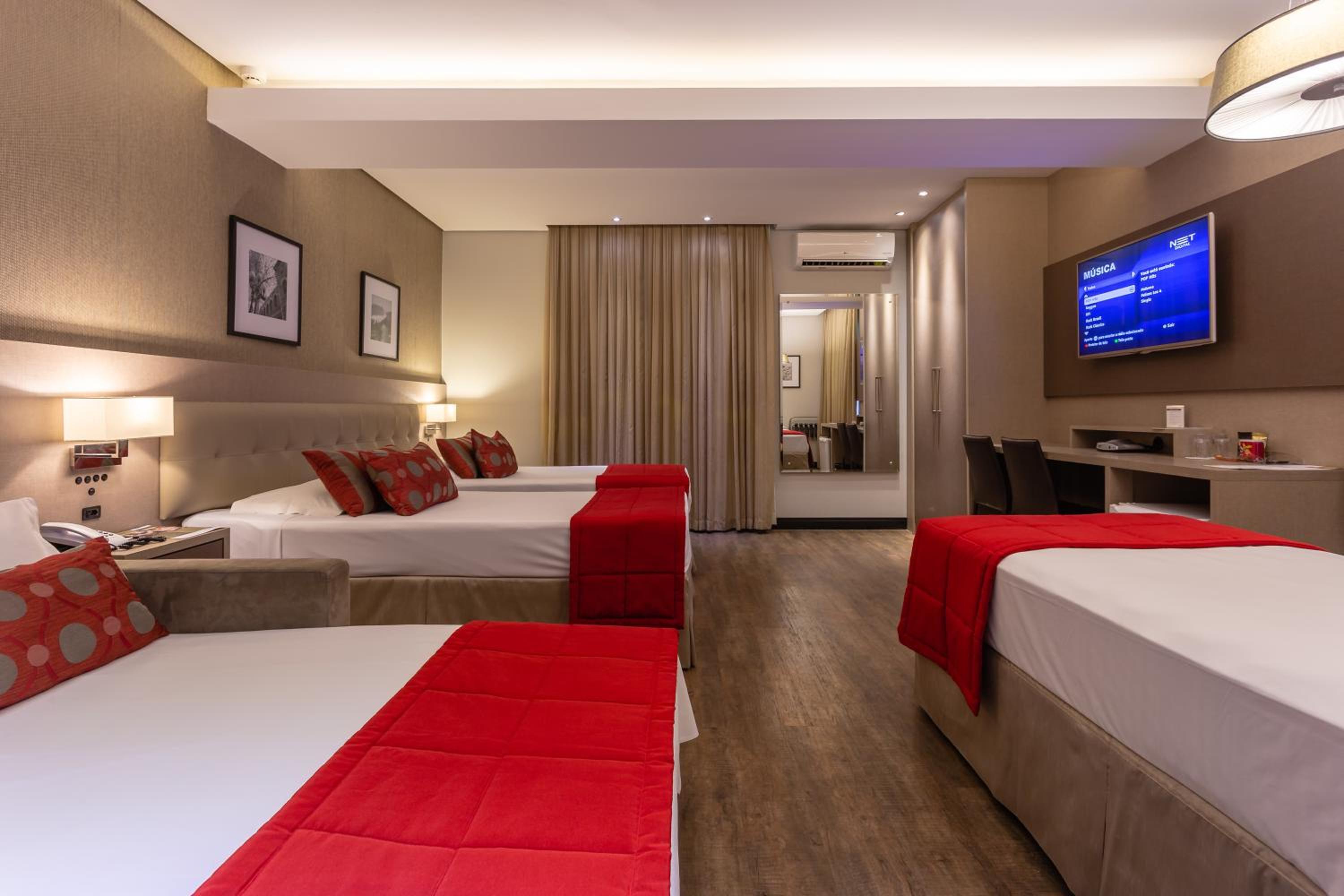 Premium Quadruple Room