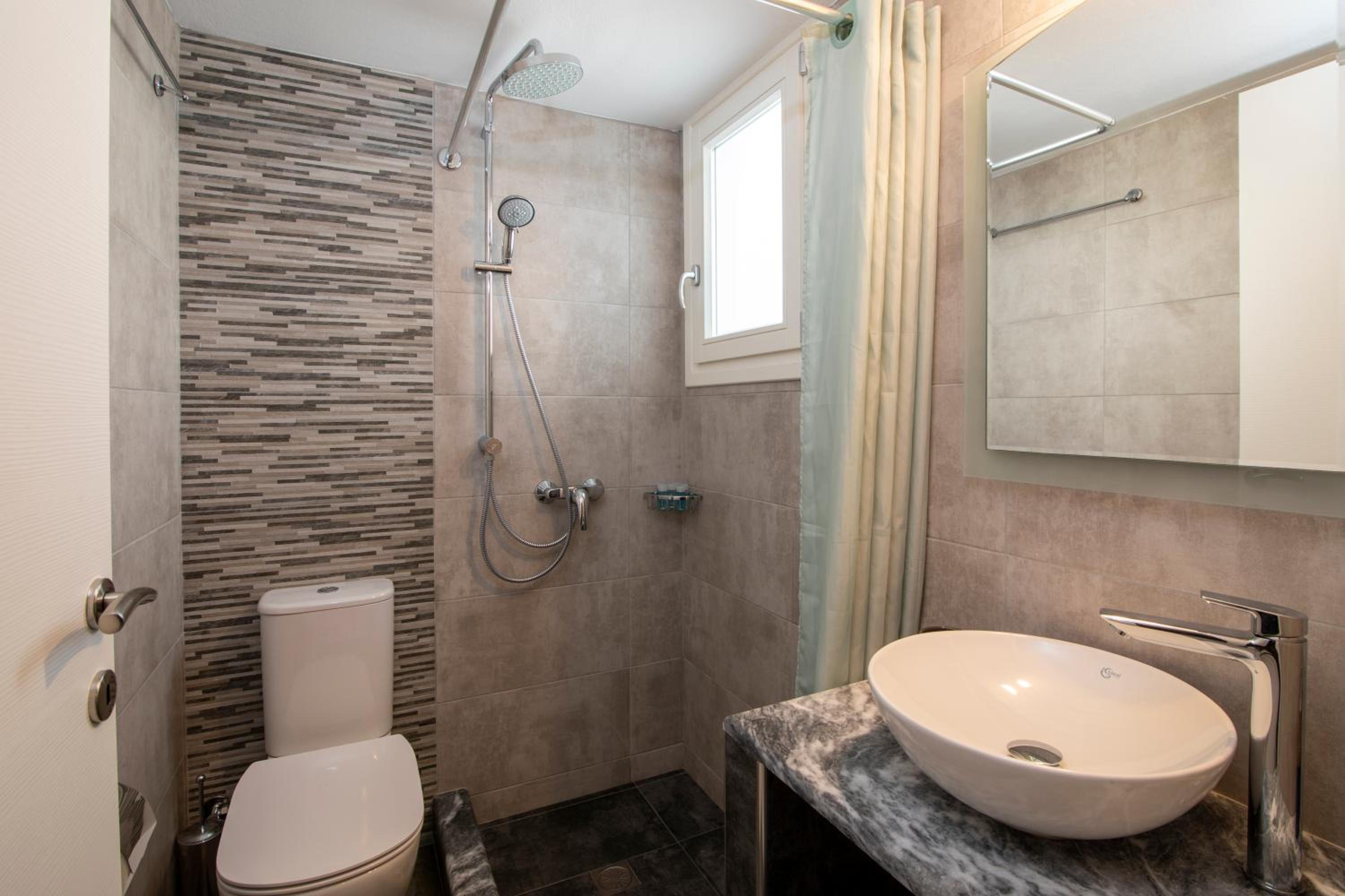 Quadruple Room with Sea View photo 2