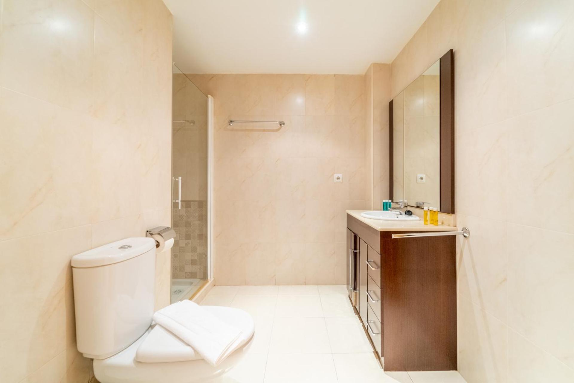 Penthouse Apartment - Photo 10