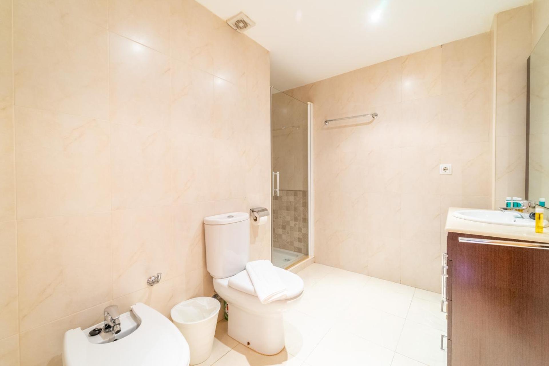 Penthouse Apartment - Photo 11