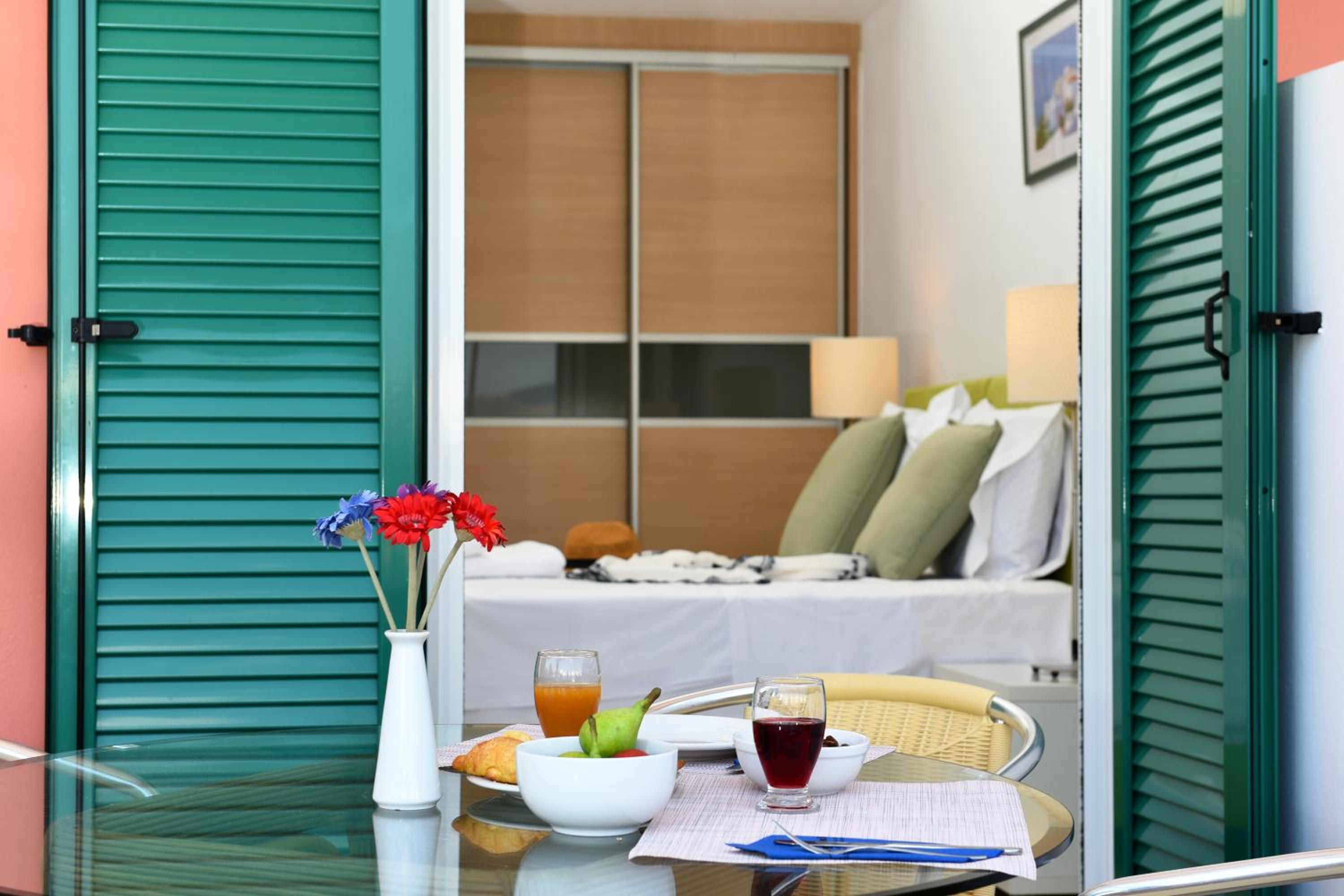 Apartment (3-4 Adults)