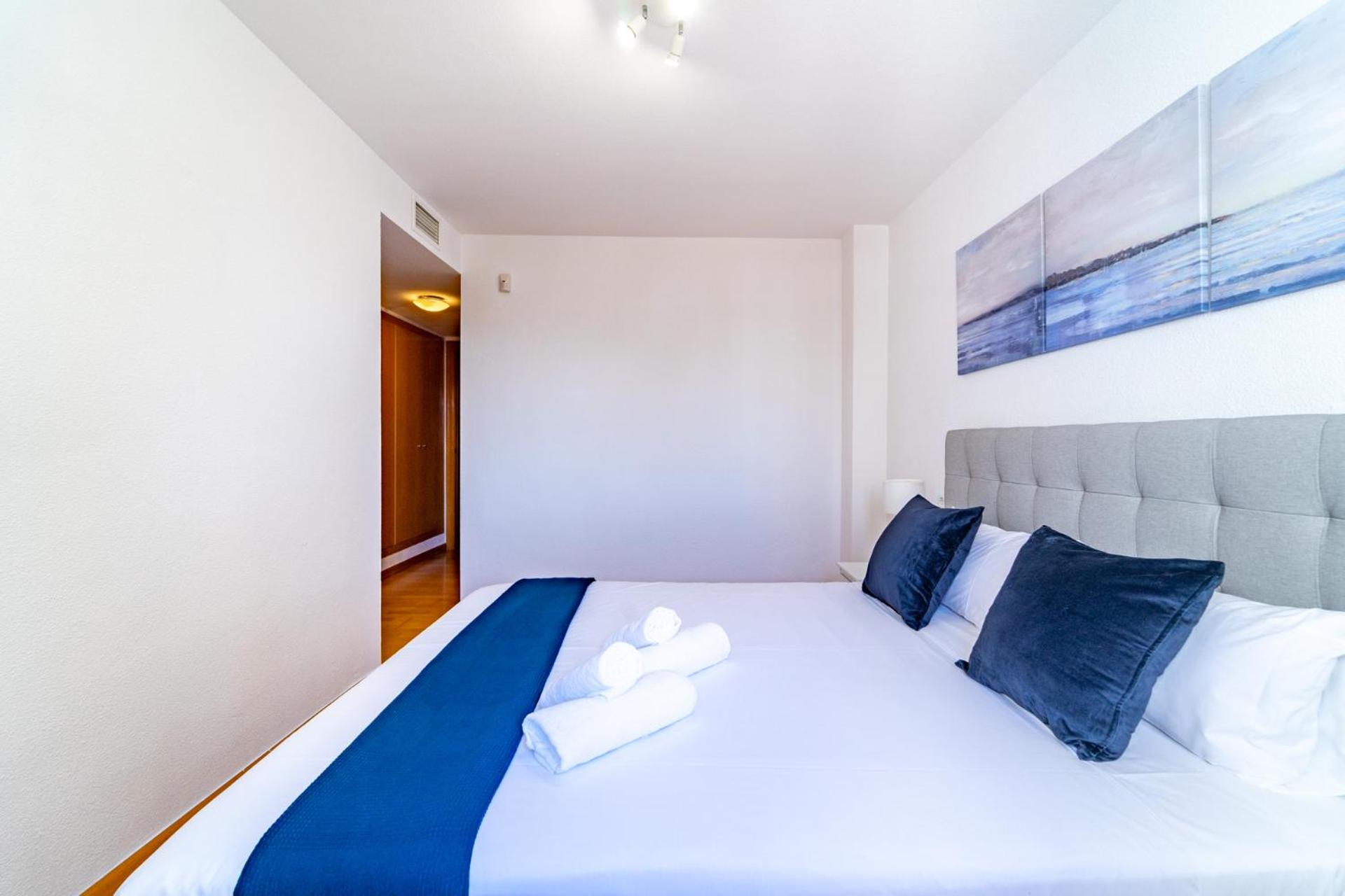 Apartment with Balcony - Photo 2
