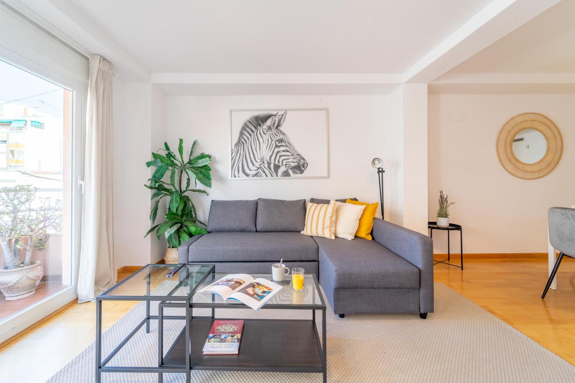 Apartment with Balcony - Photo 37
